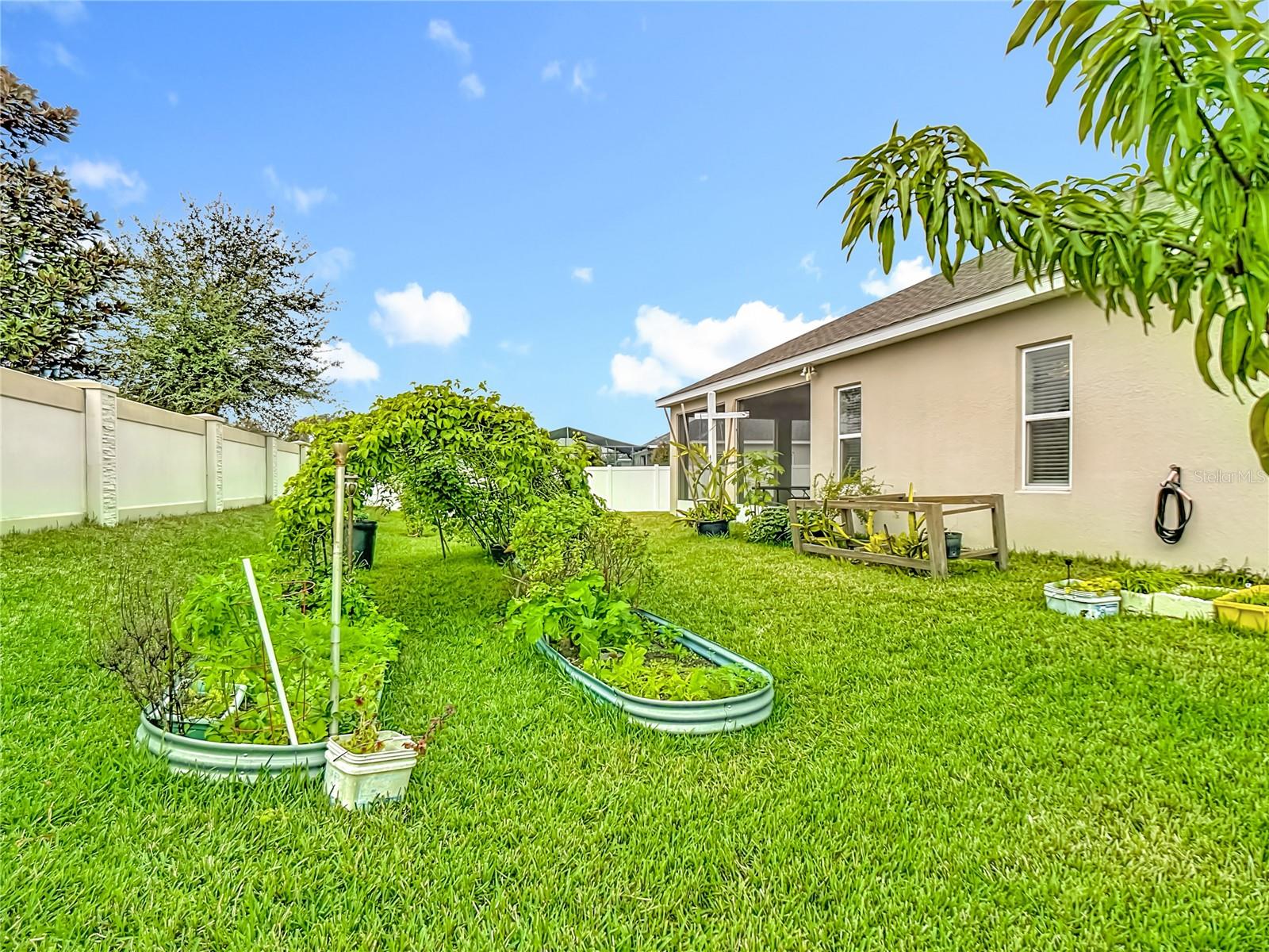 Image 22 of 33 For 237 Walkers Point Drive