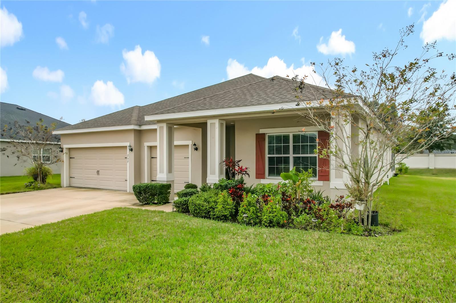 Image 24 of 33 For 237 Walkers Point Drive