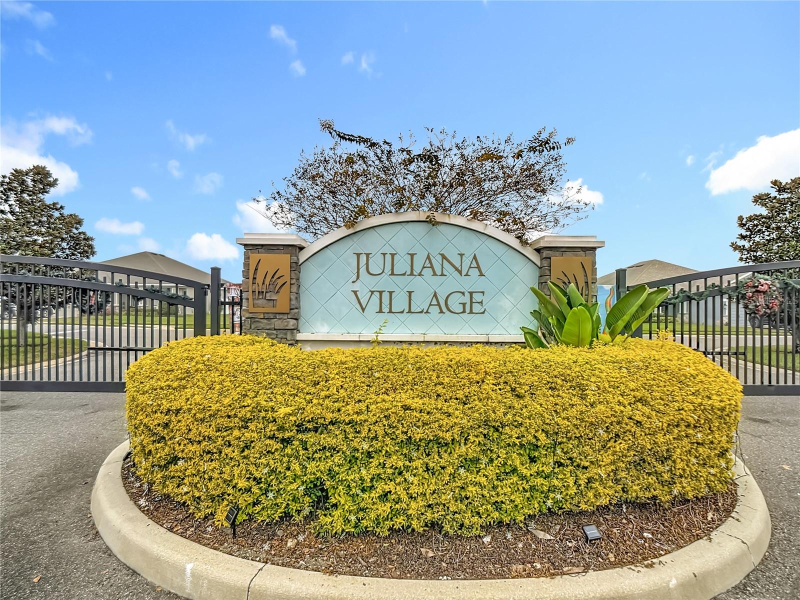 Image 27 of 33 For 237 Walkers Point Drive