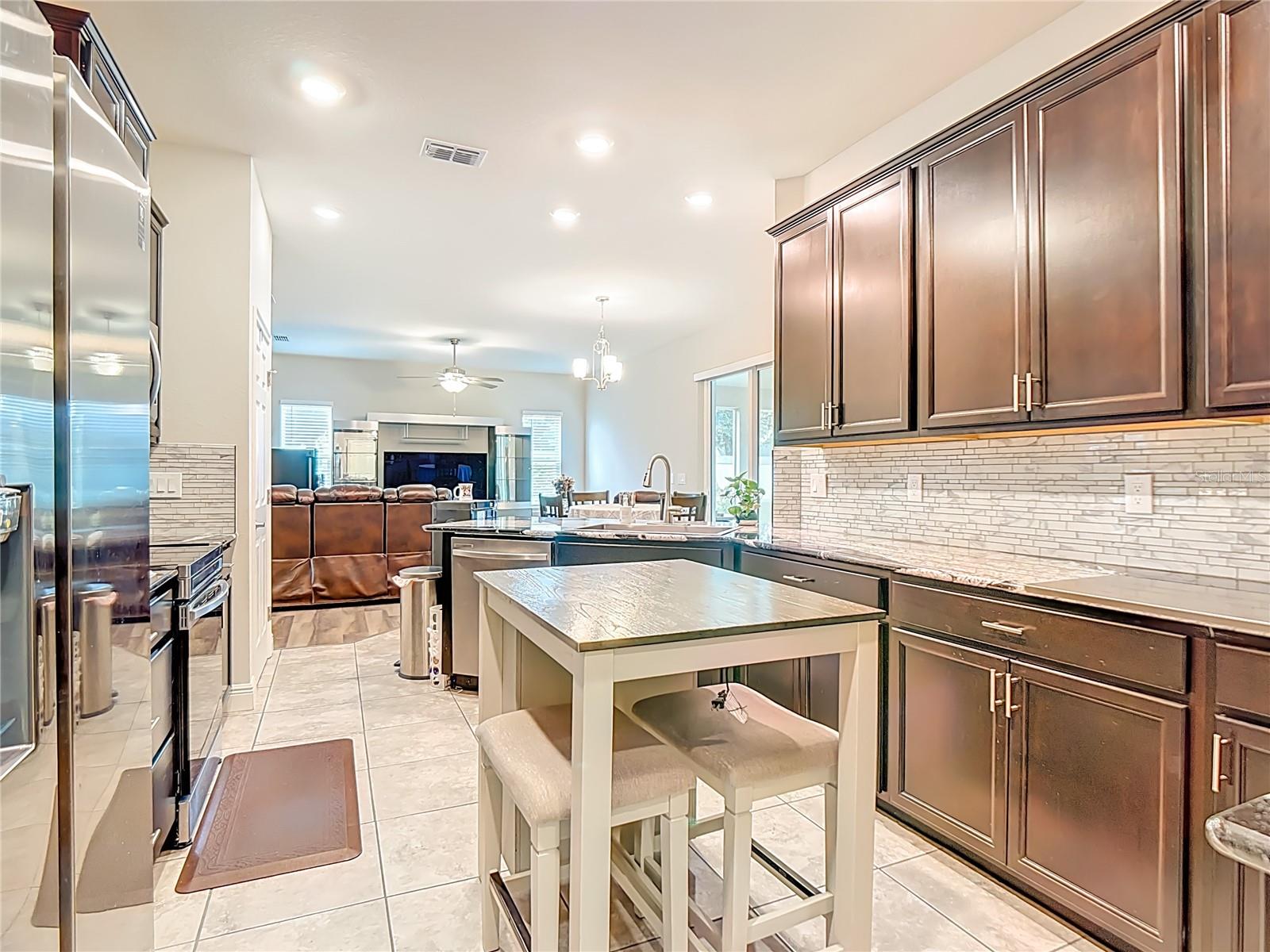 Image 4 of 33 For 237 Walkers Point Drive