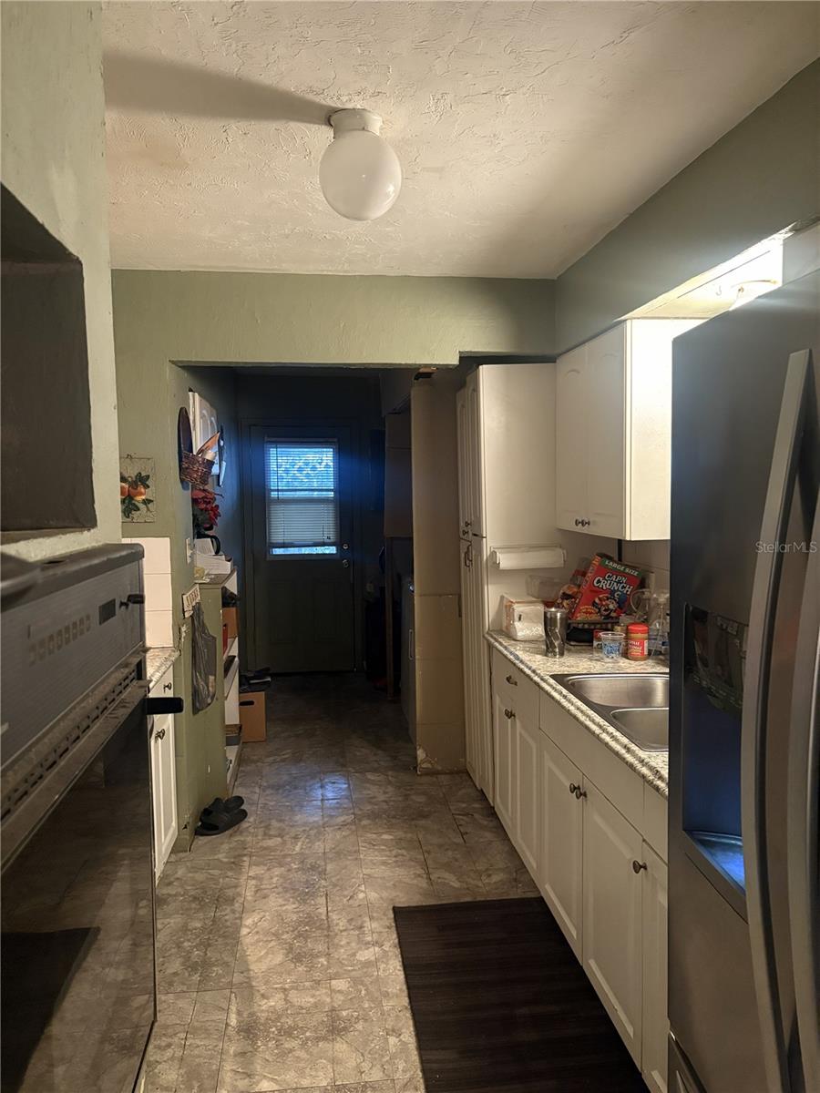 Image 13 of 45 For 514 Hood Street