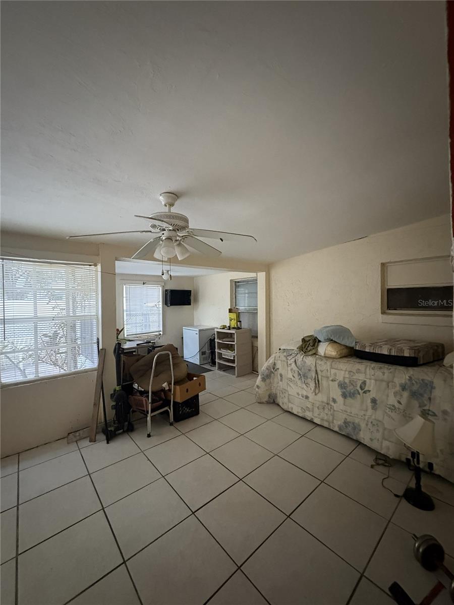 Image 18 of 45 For 514 Hood Street