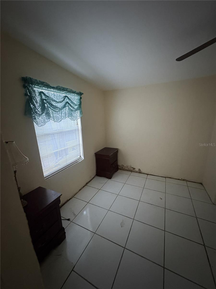 Image 23 of 45 For 514 Hood Street