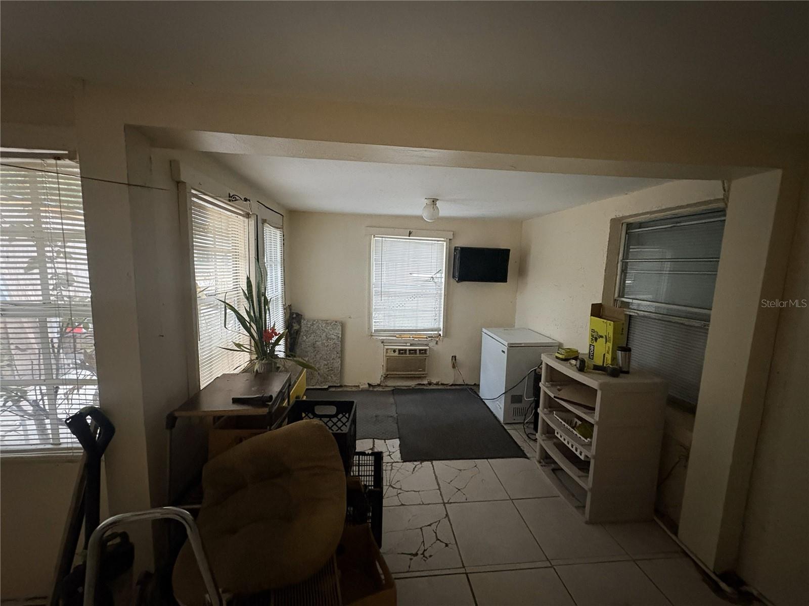 Image 26 of 45 For 514 Hood Street