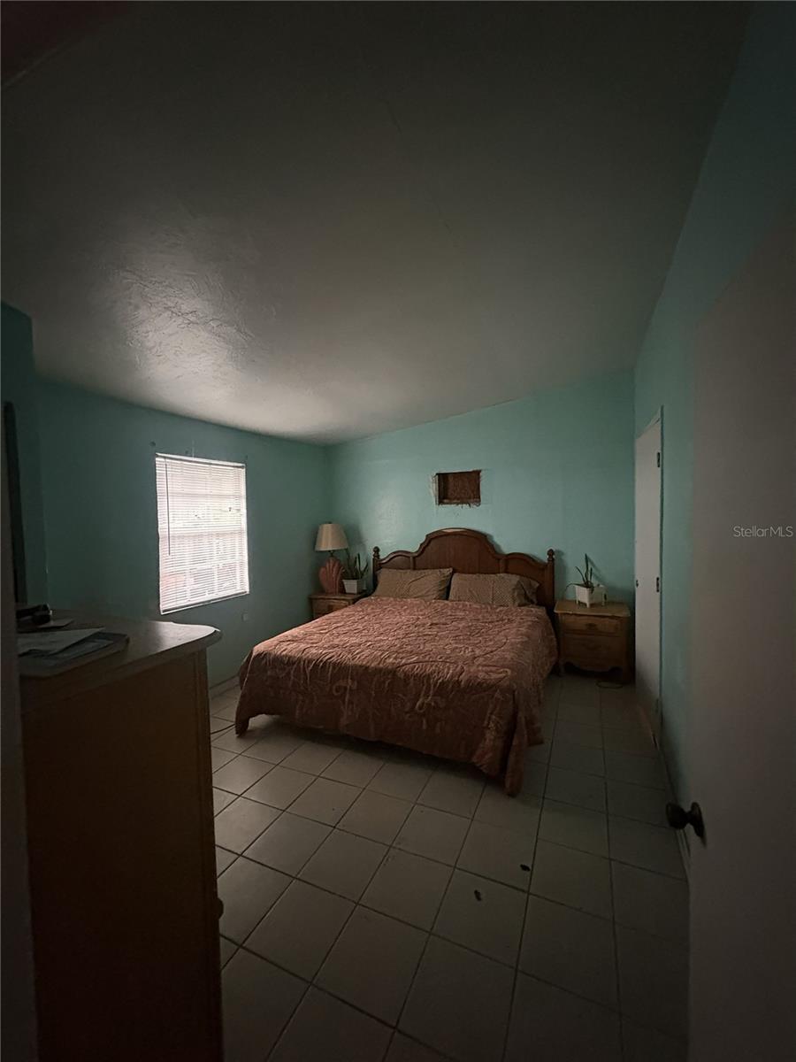 Image 28 of 45 For 514 Hood Street