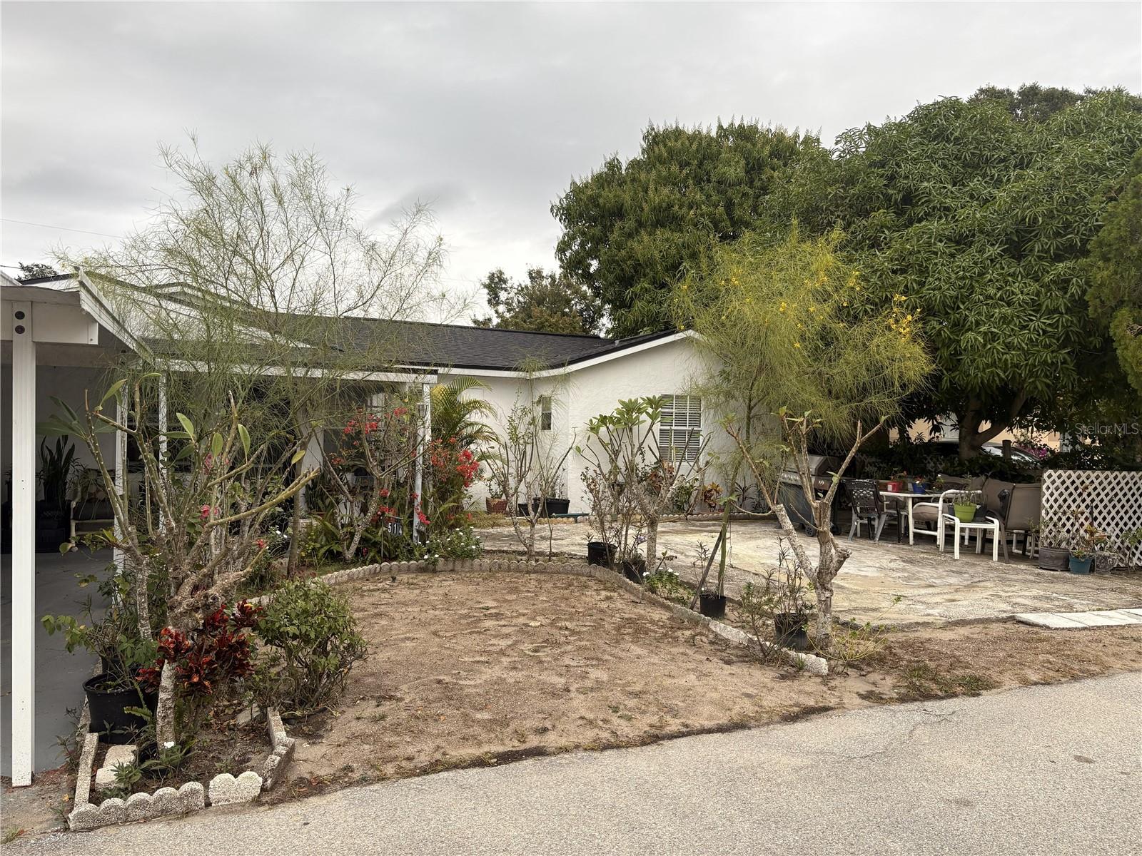 Image 3 of 45 For 514 Hood Street