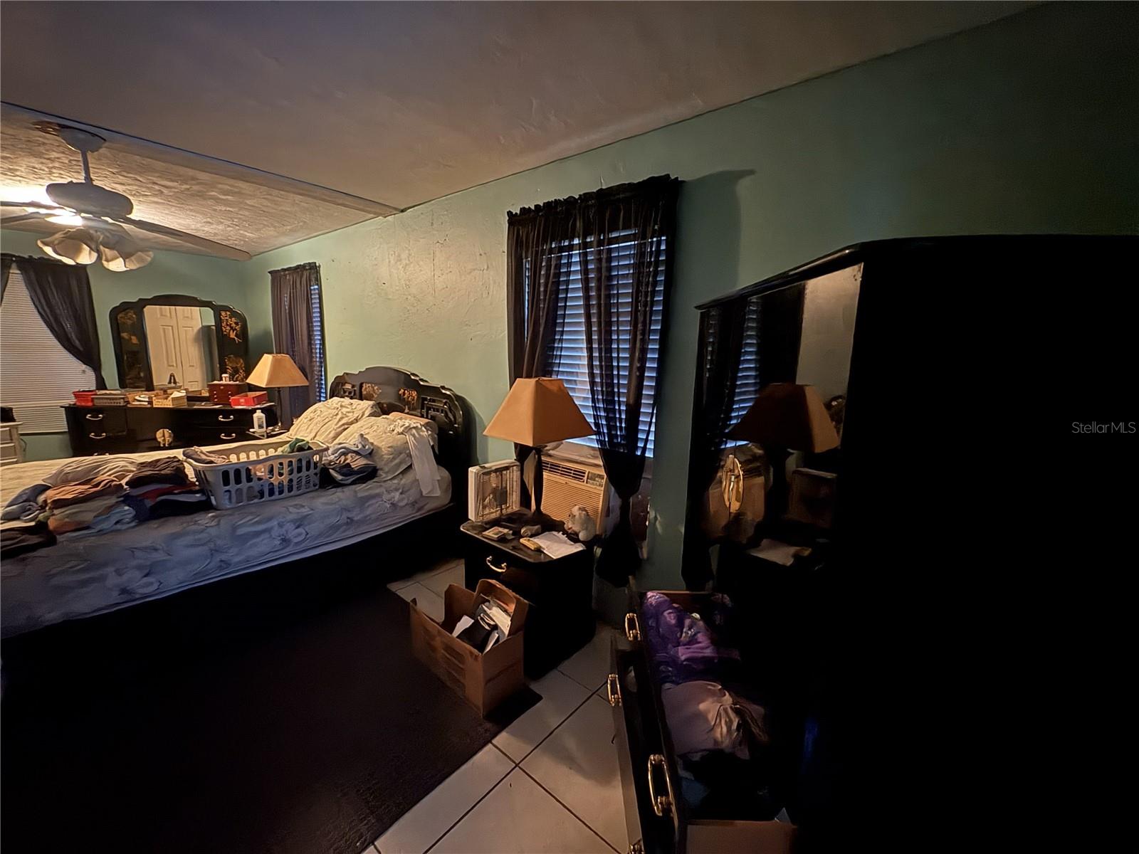 Image 34 of 45 For 514 Hood Street