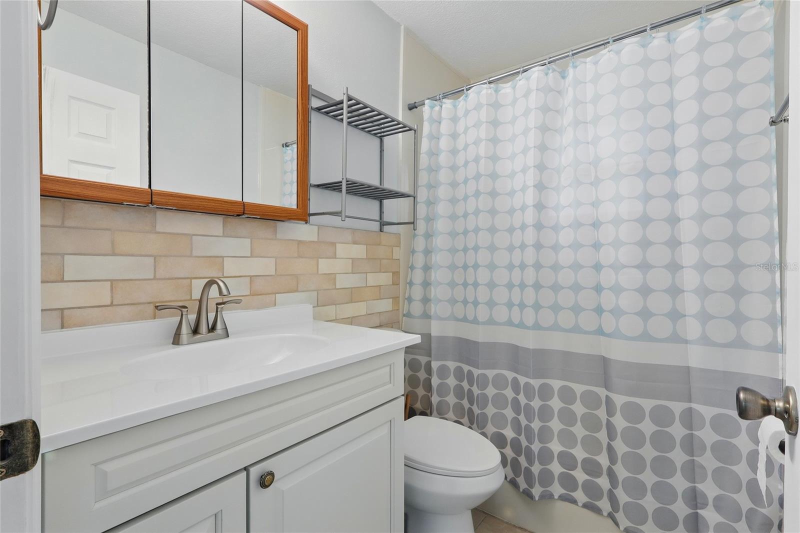 Image 21 of 31 For 7214 Oakwood Drive