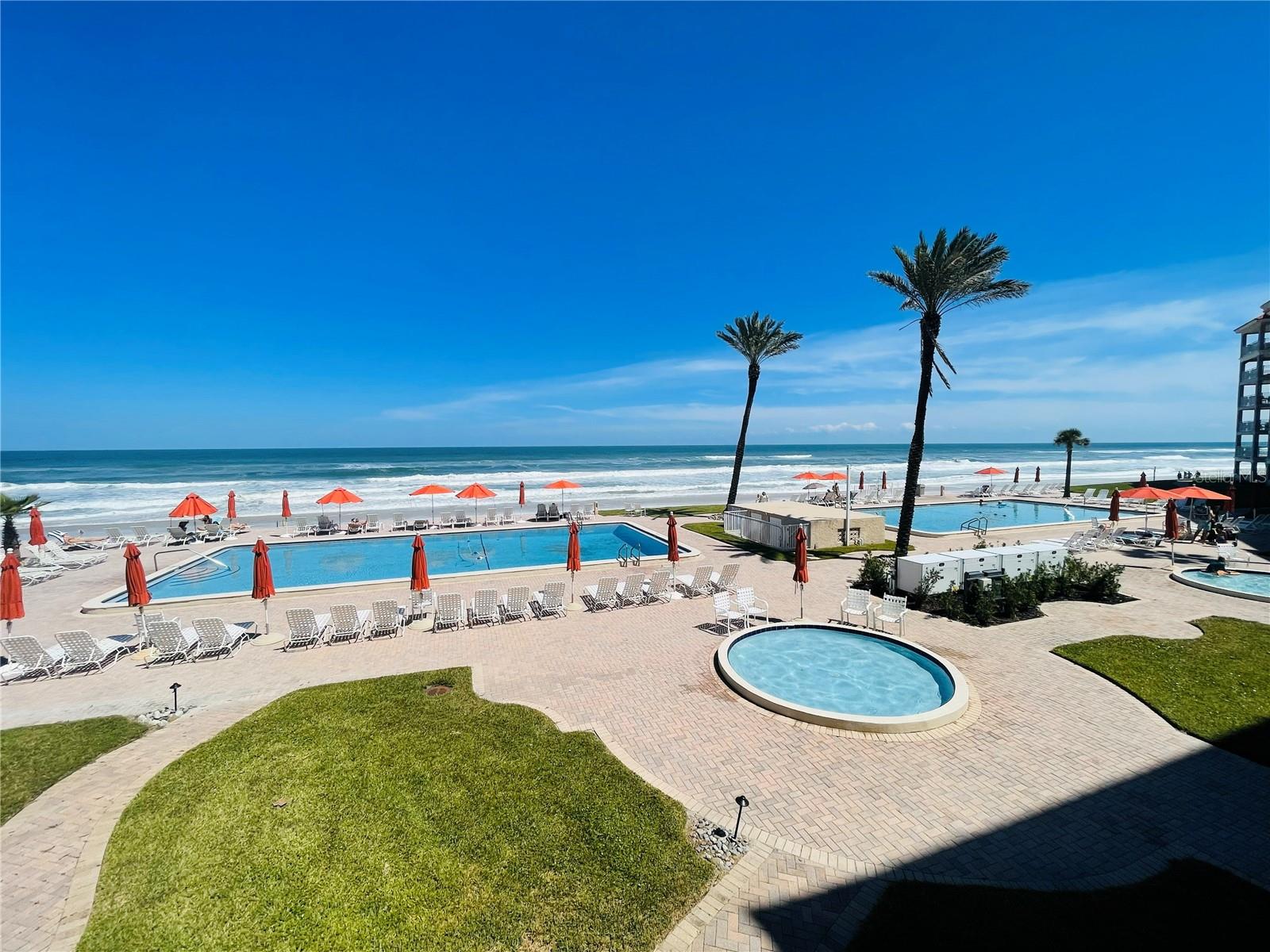 Image 18 of 29 For 5501 Atlantic Avenue 2090