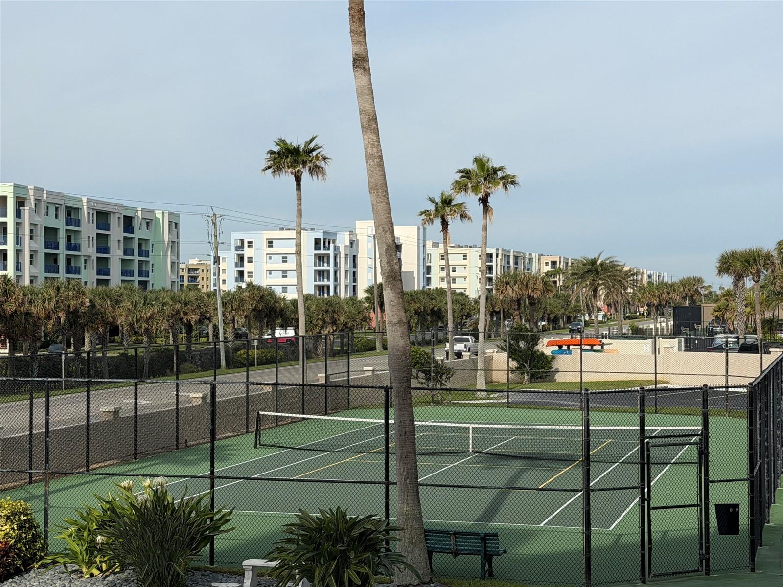 Image 27 of 29 For 5501 Atlantic Avenue 2090