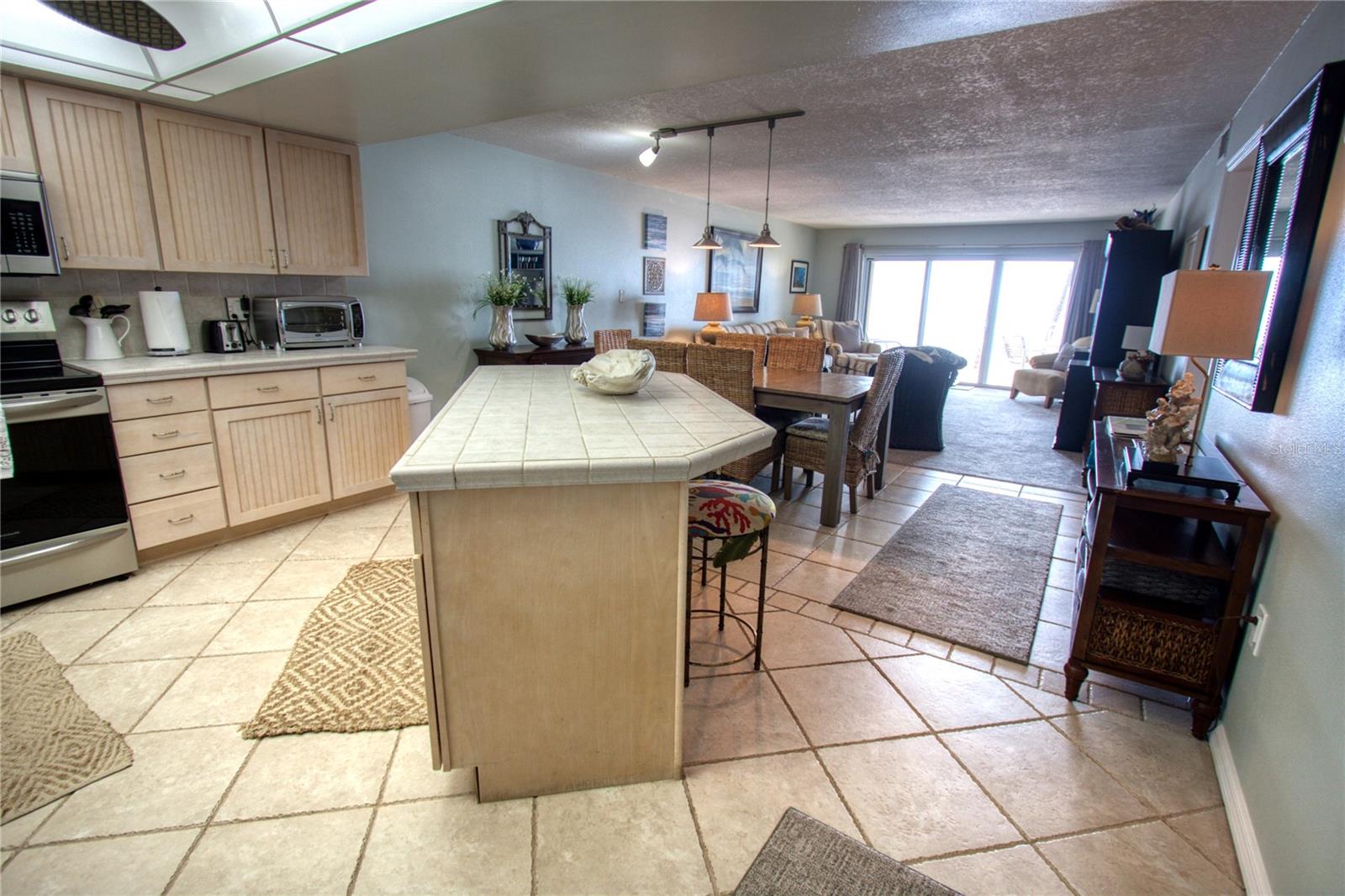 Image 3 of 29 For 5501 Atlantic Avenue 2090