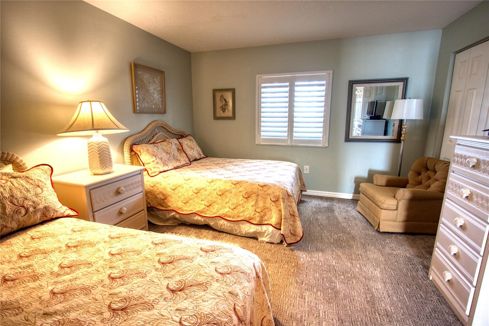 Image 7 of 29 For 5501 Atlantic Avenue 2090