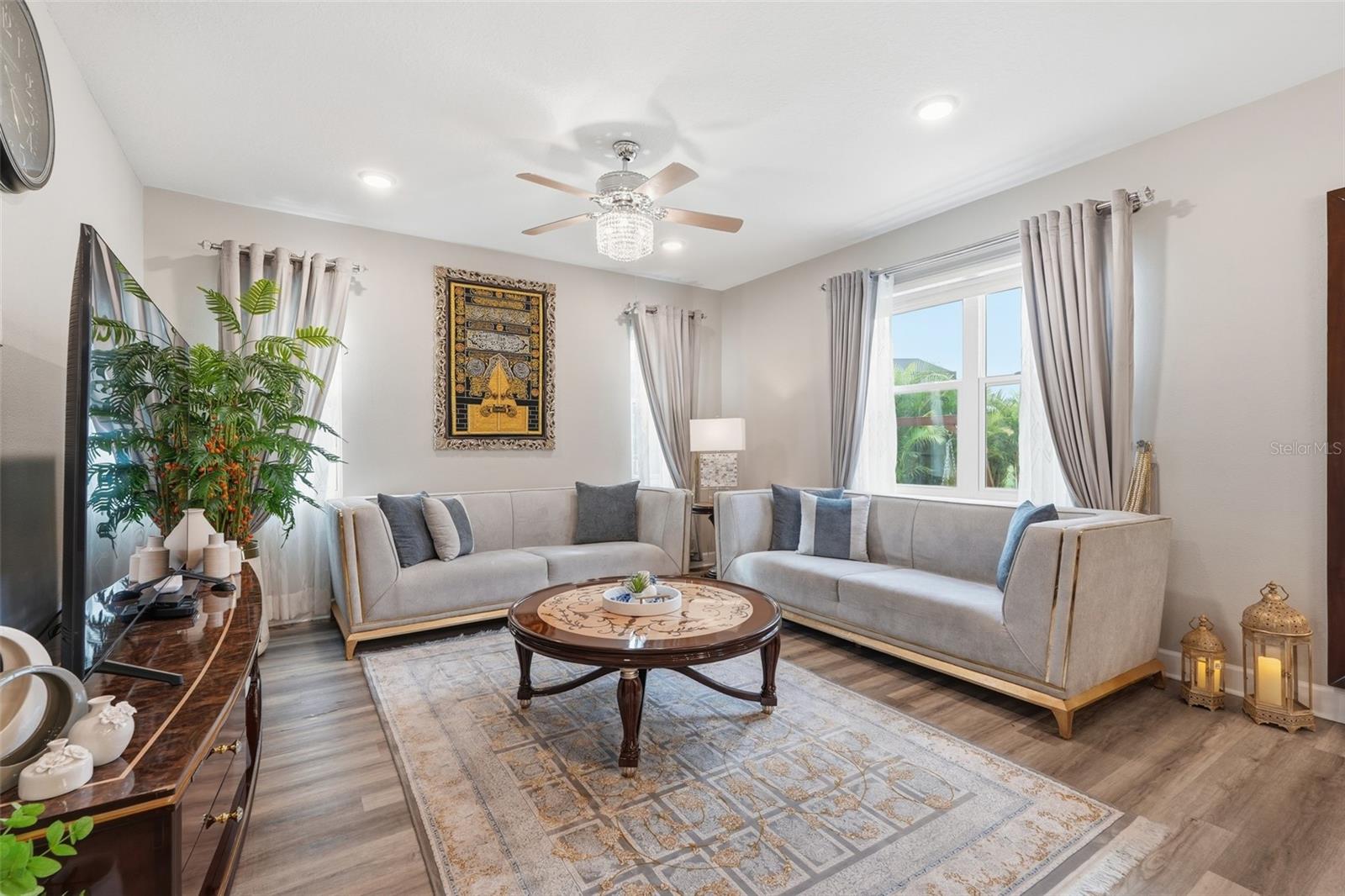 Image 14 of 54 For 10169 Spring Lake Drive