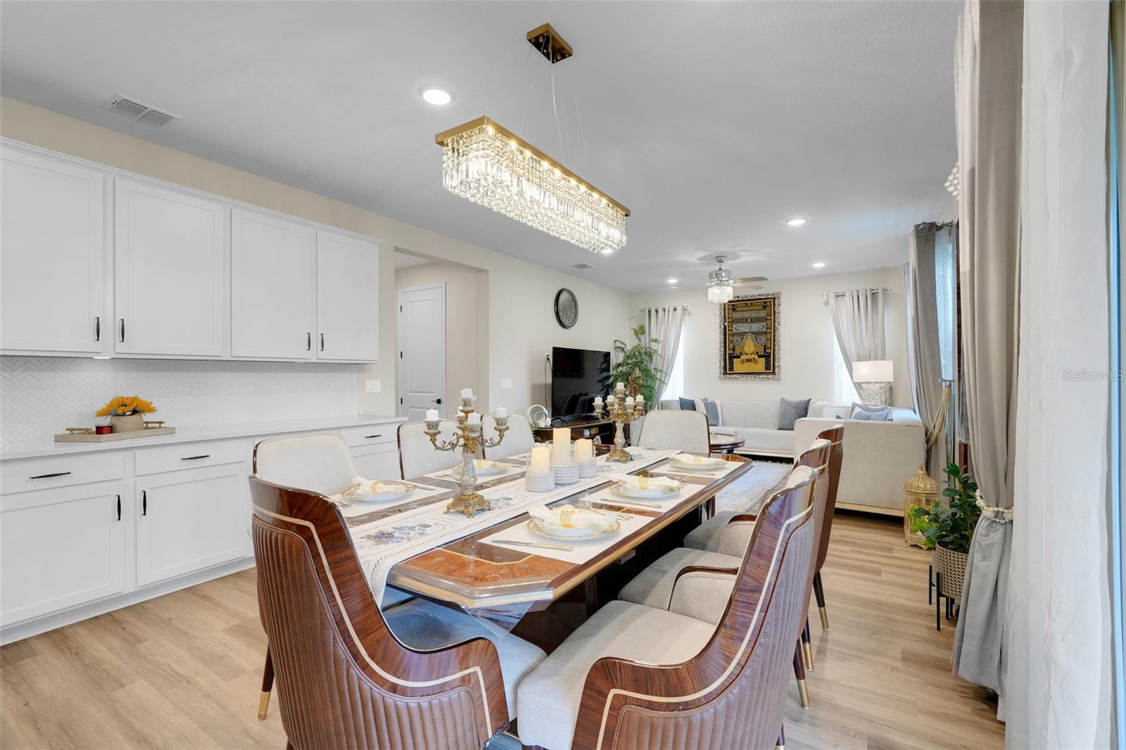 Image 16 of 54 For 10169 Spring Lake Drive