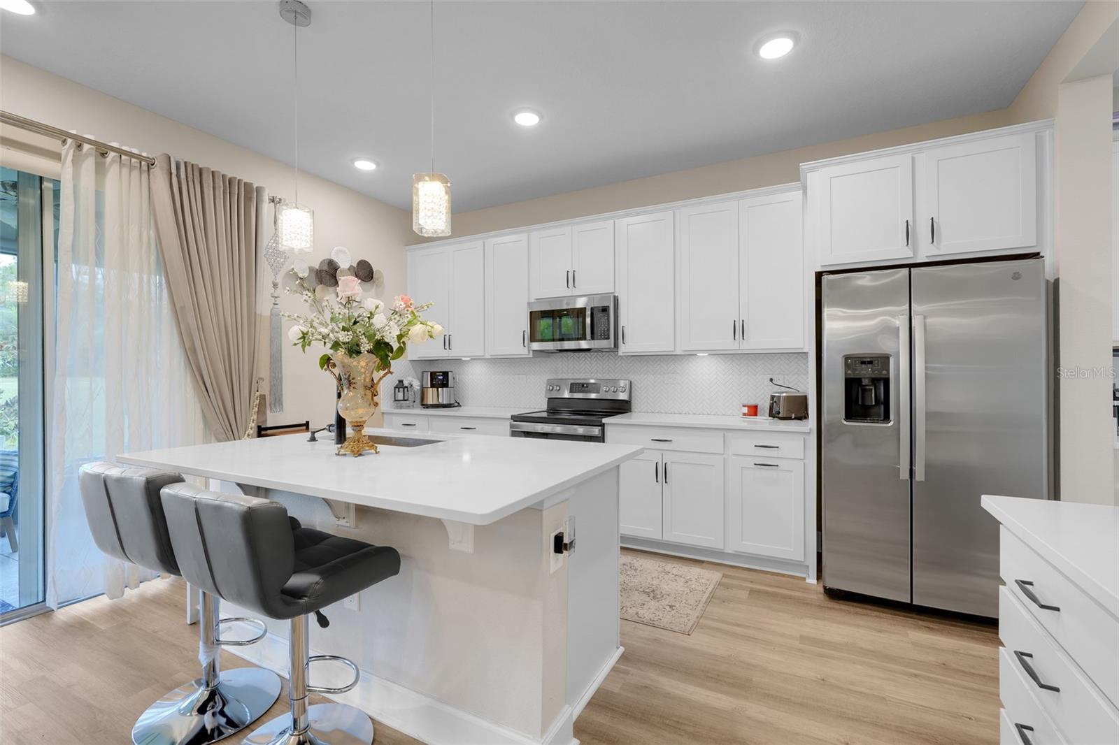 Image 17 of 54 For 10169 Spring Lake Drive