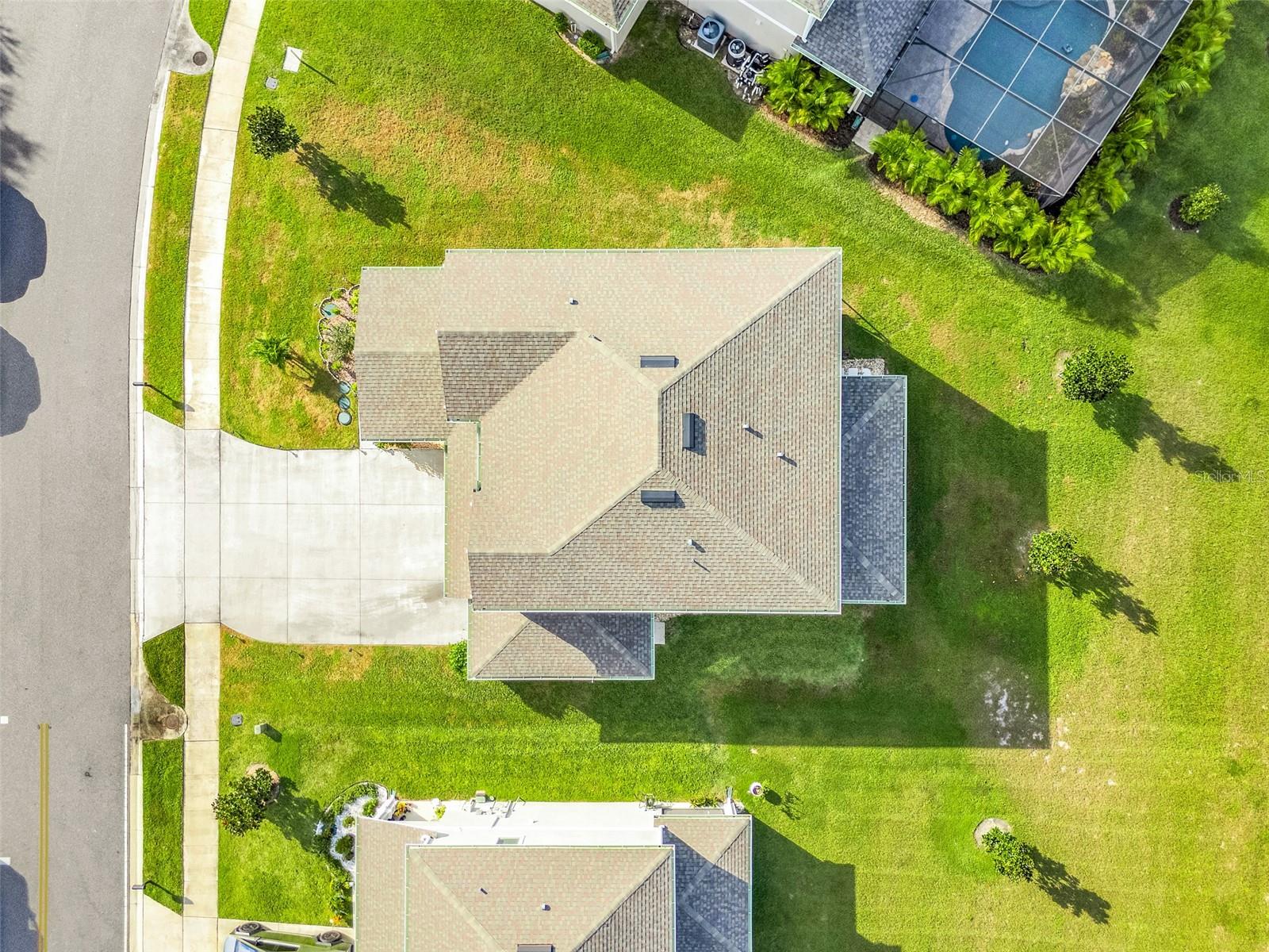 Image 5 of 54 For 10169 Spring Lake Drive