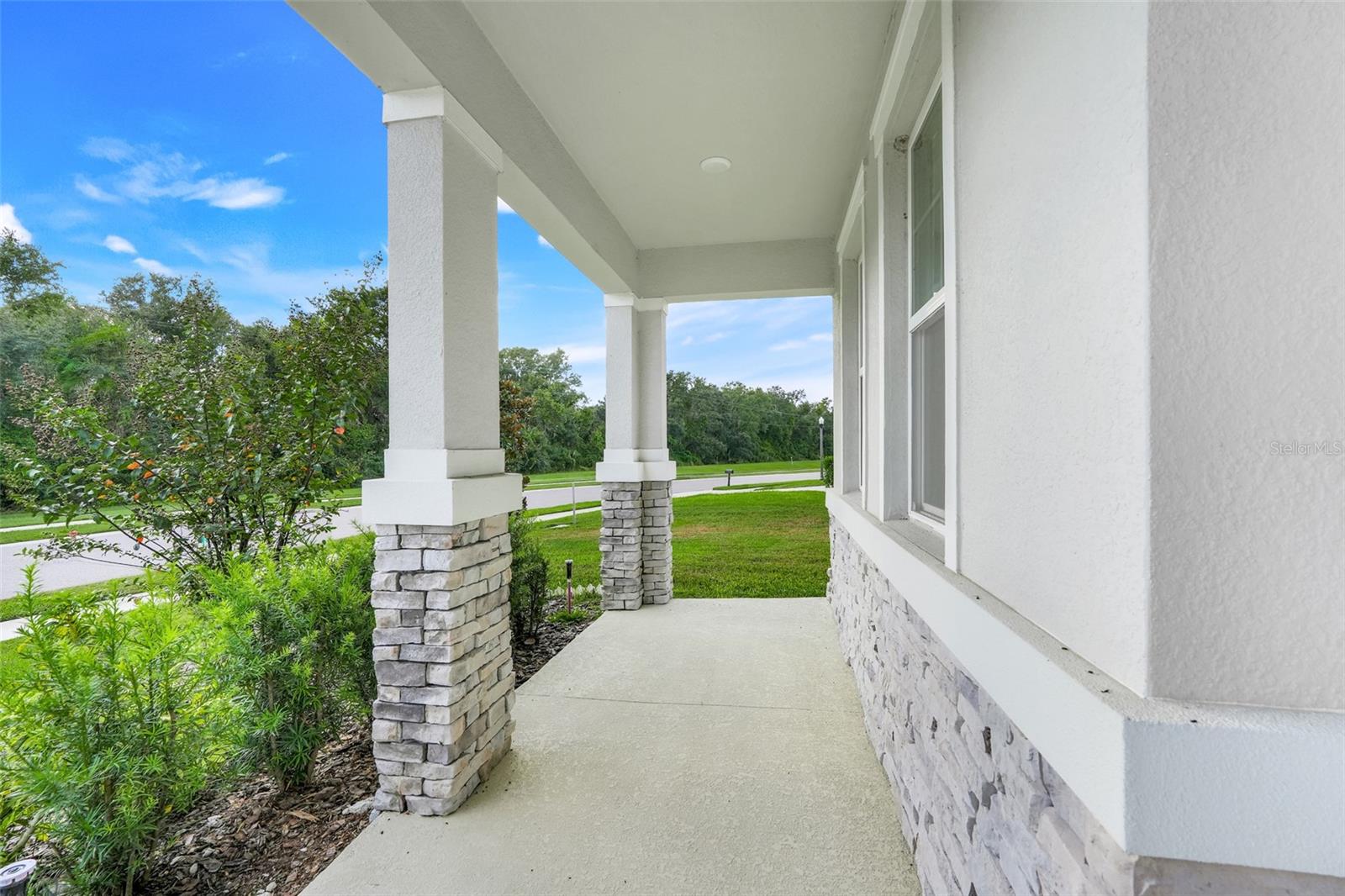 Image 7 of 54 For 10169 Spring Lake Drive