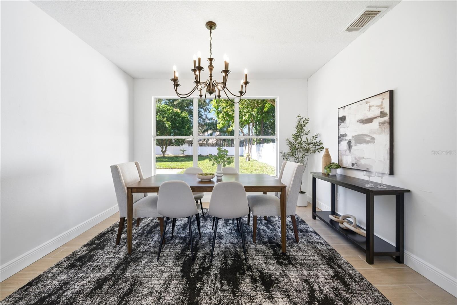 Image 14 of 54 For 2706 Gretagreen Court