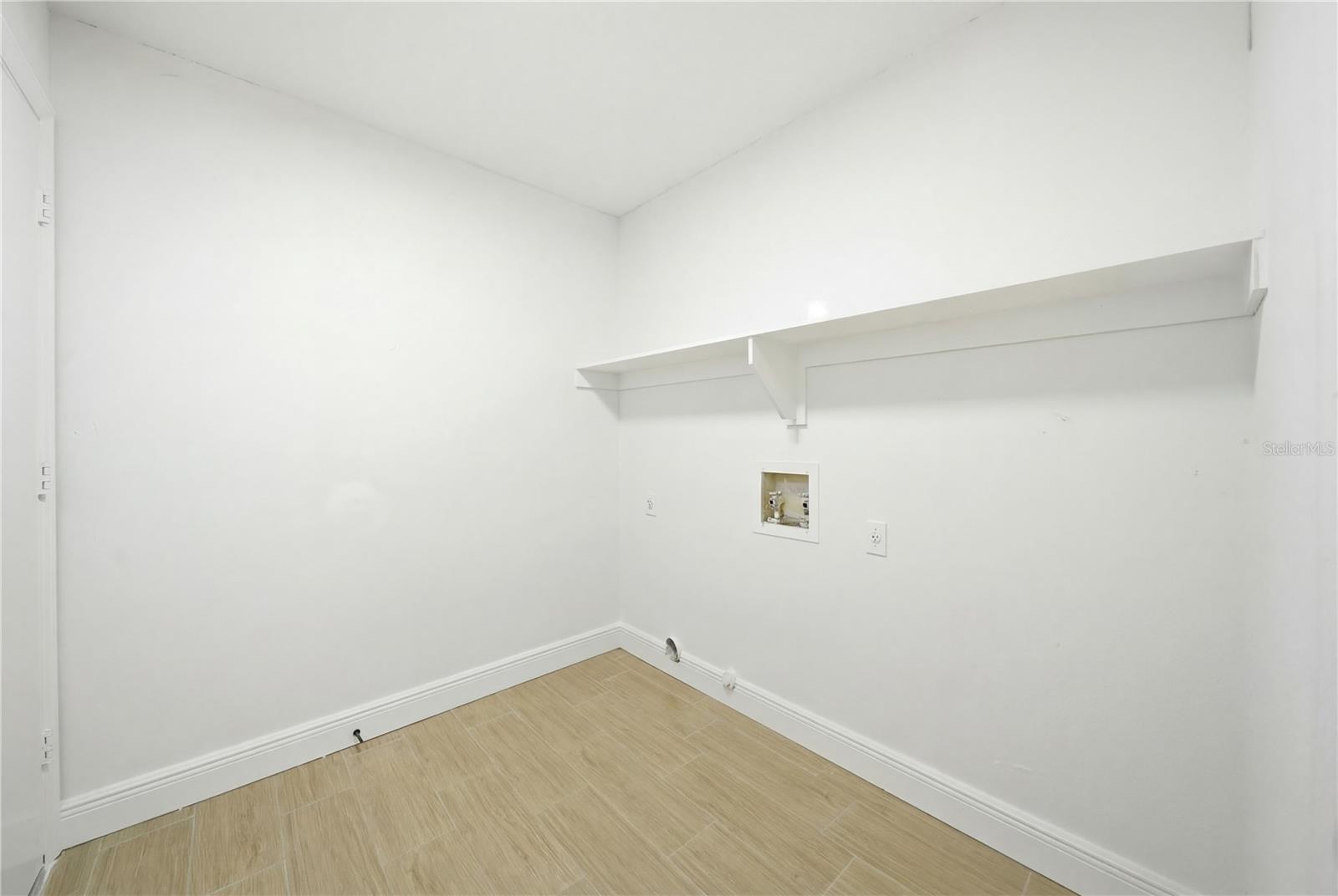 Image 41 of 54 For 2706 Gretagreen Court