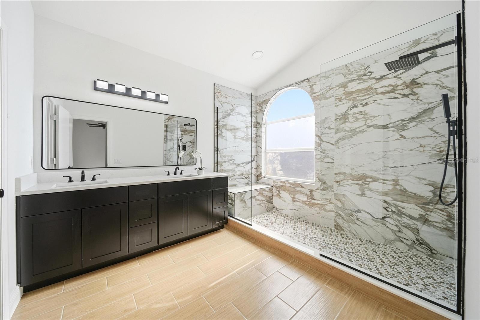 Image 5 of 54 For 2706 Gretagreen Court