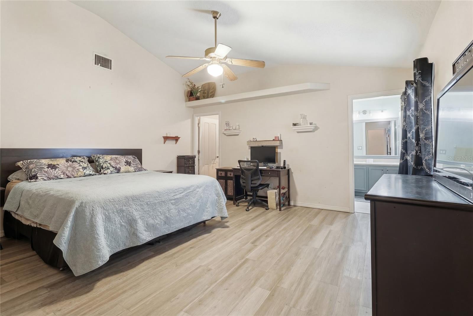 Image 11 of 36 For 502 Dixie Drive