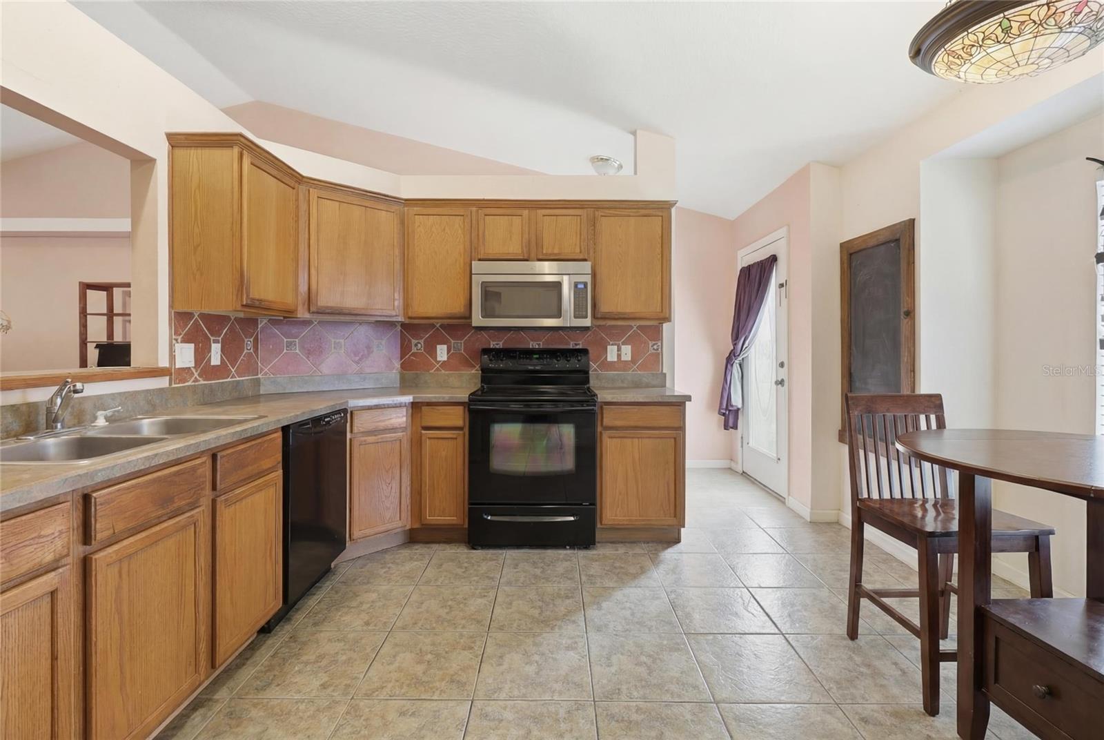 Image 4 of 36 For 502 Dixie Drive