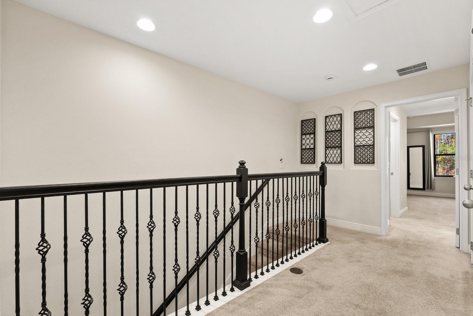 Image 21 of 30 For 8203 Roseville Boulevard