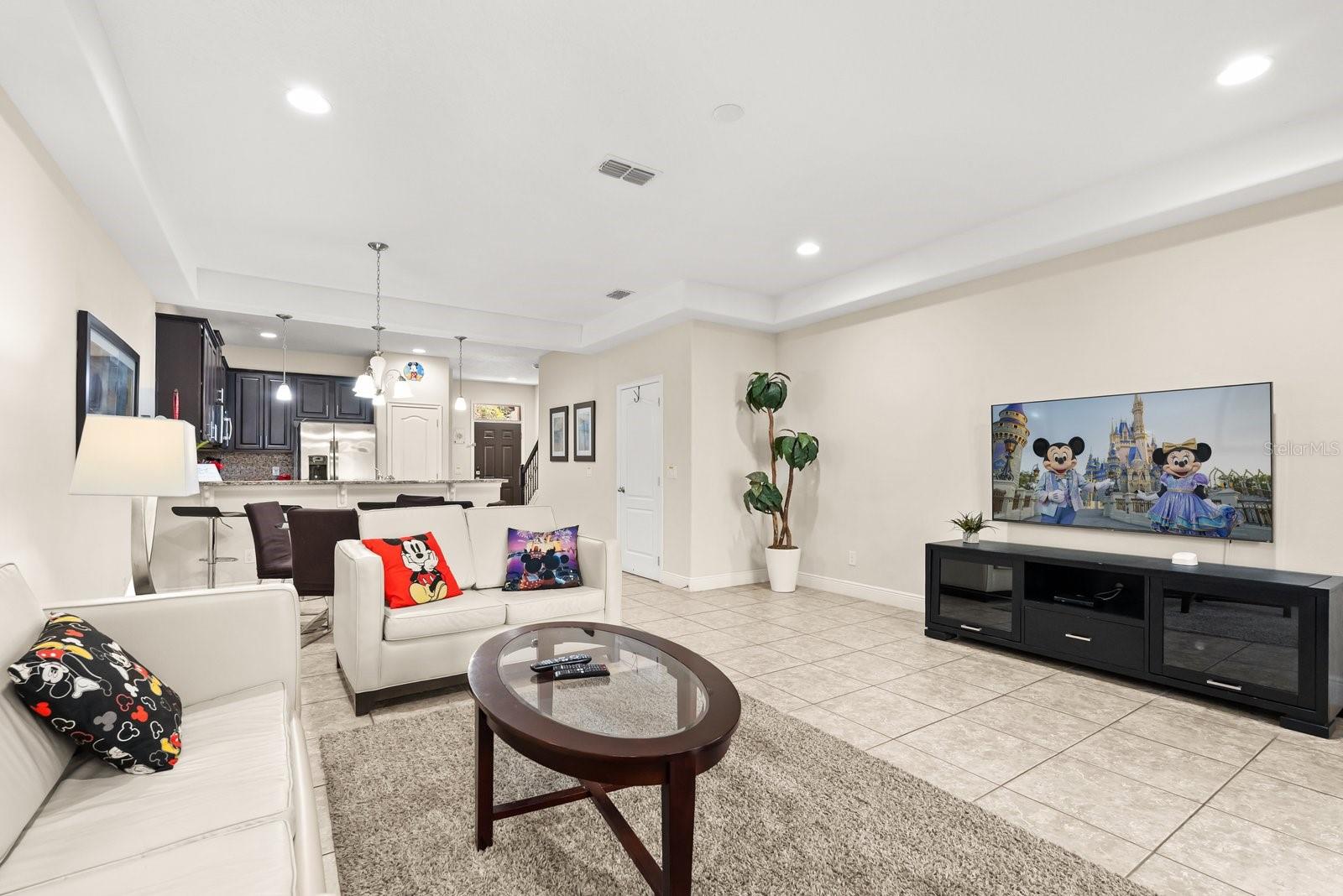 Image 3 of 30 For 8203 Roseville Boulevard