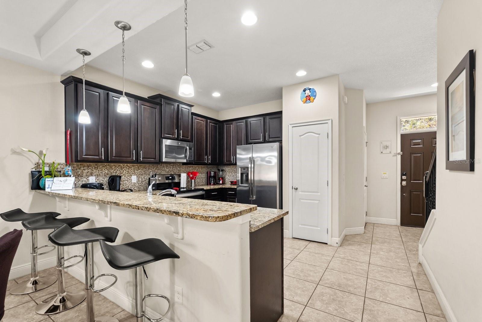 Image 4 of 30 For 8203 Roseville Boulevard