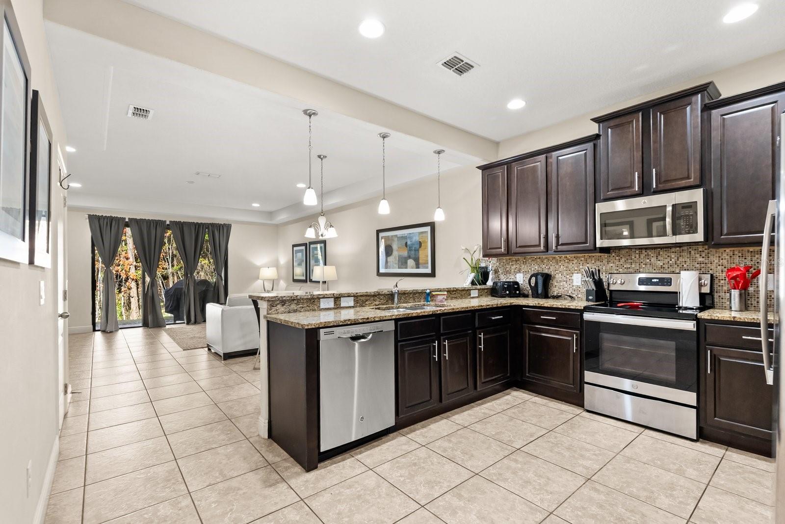 Image 6 of 30 For 8203 Roseville Boulevard