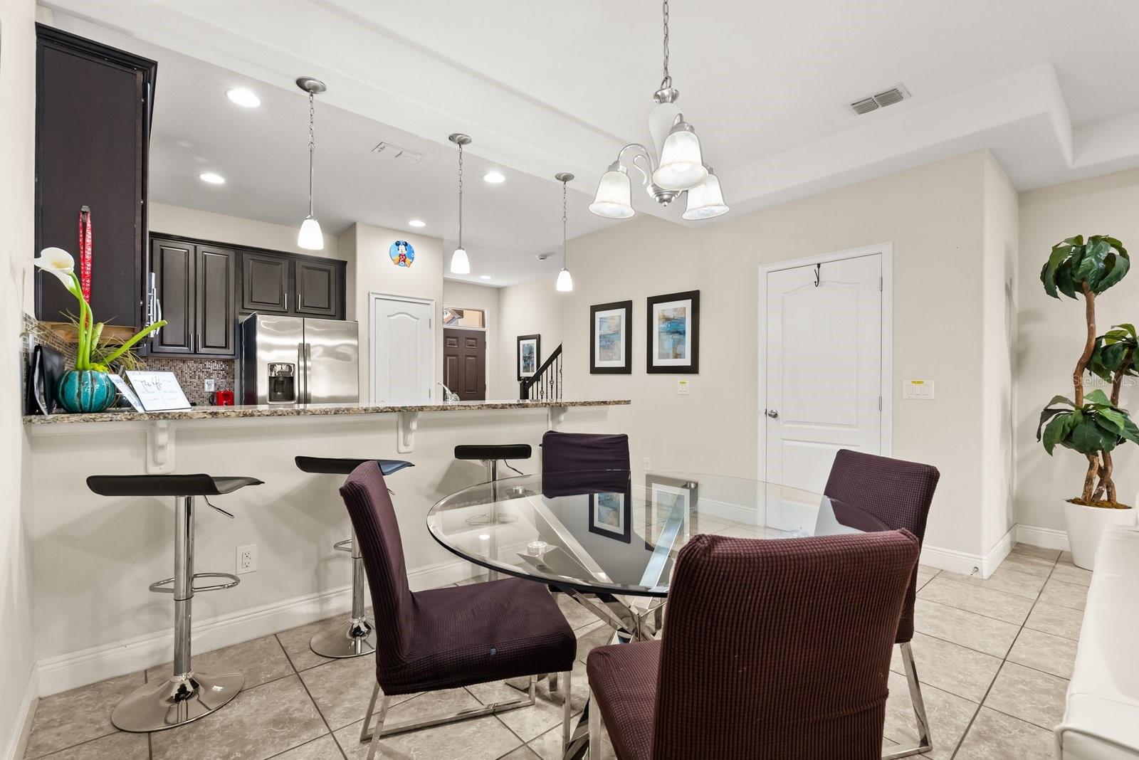 Image 7 of 30 For 8203 Roseville Boulevard