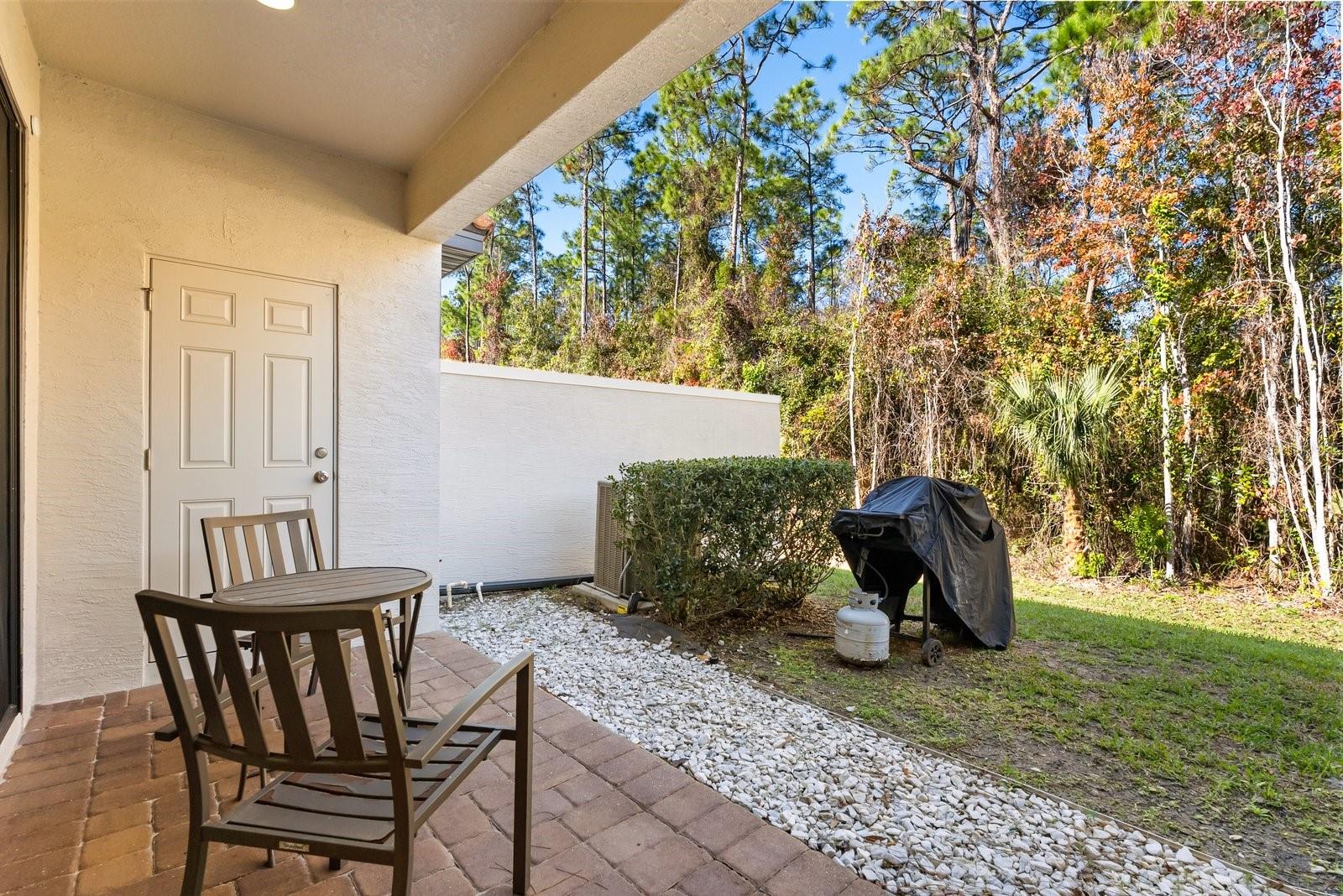 Image 24 of 29 For 8193 Roseville Boulevard