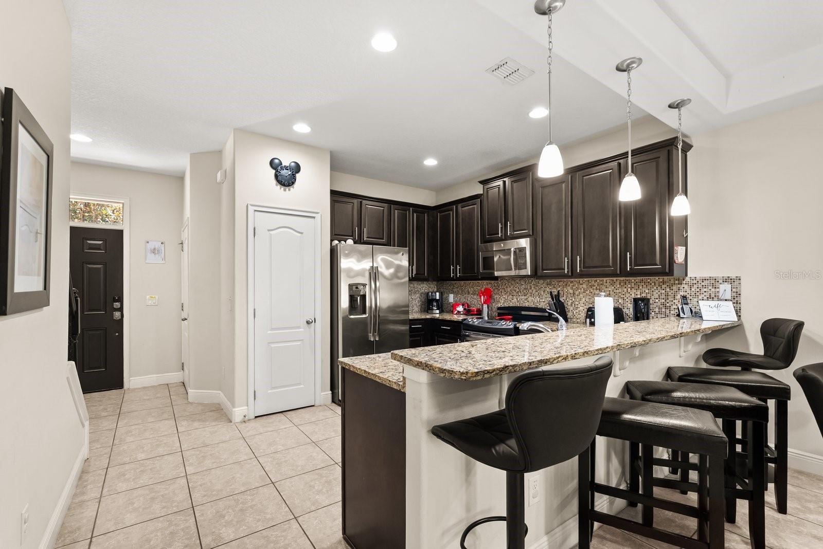 Image 5 of 29 For 8193 Roseville Boulevard