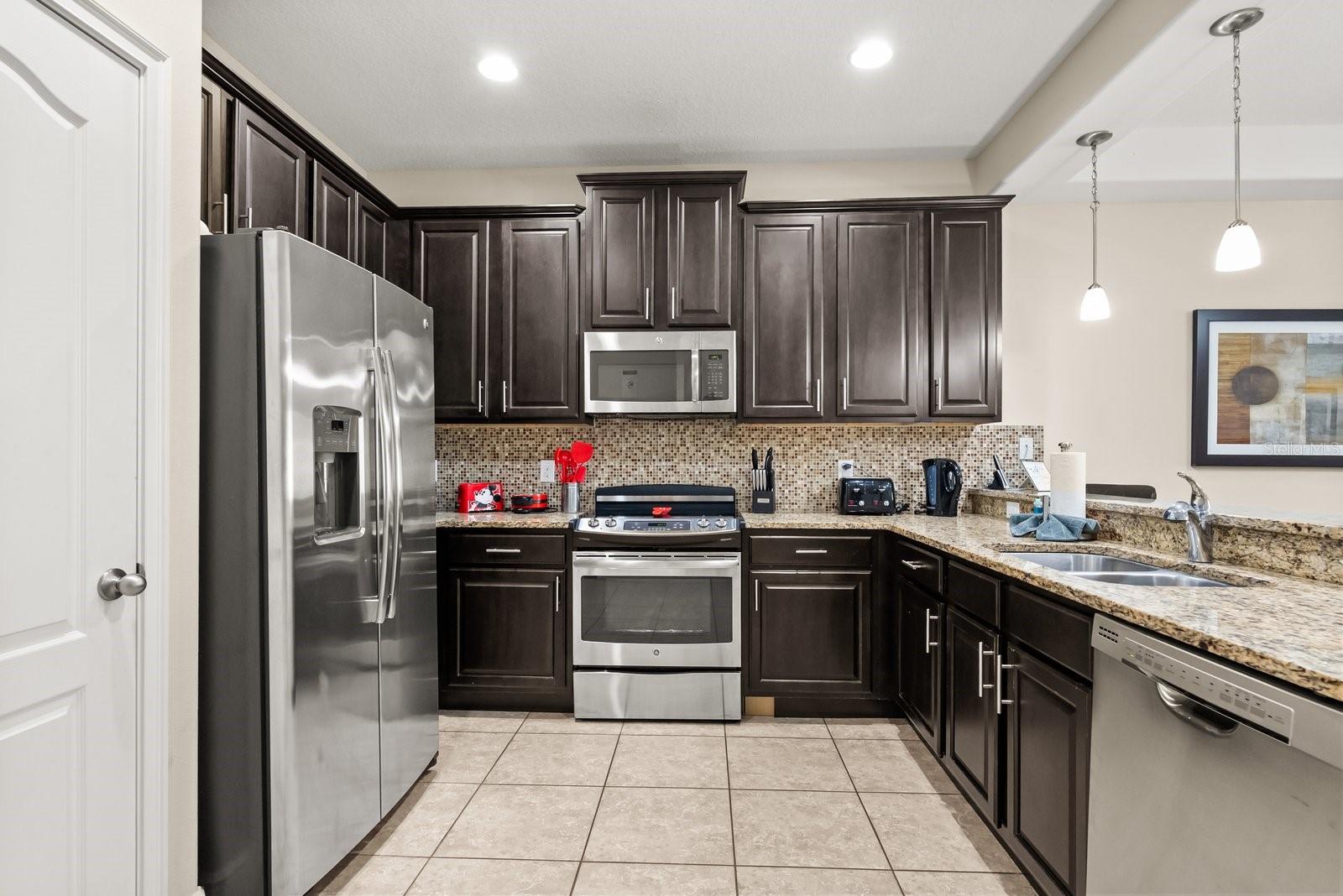 Image 6 of 29 For 8193 Roseville Boulevard