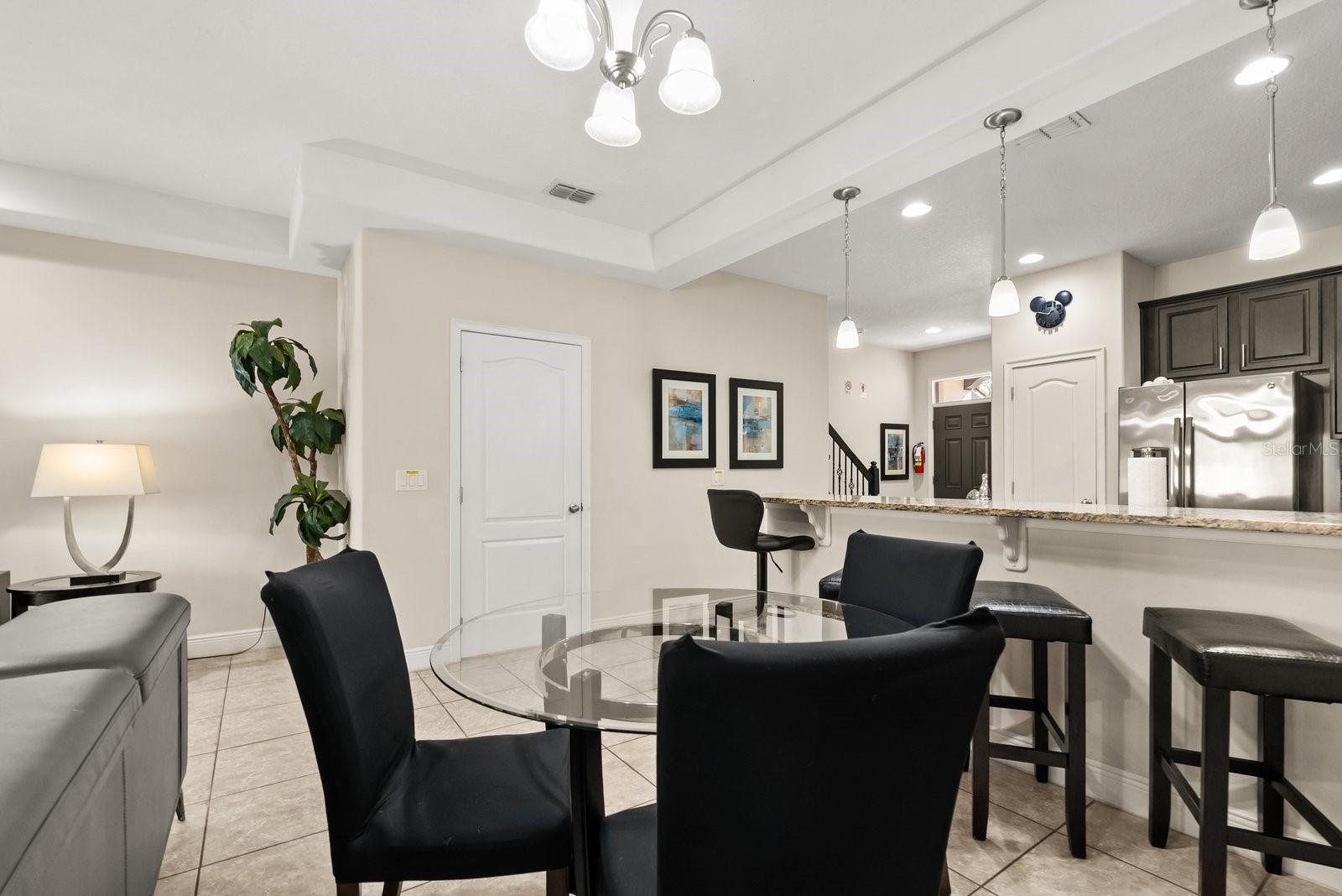 Image 7 of 29 For 8193 Roseville Boulevard