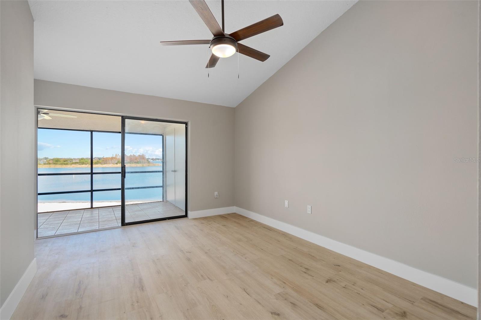 Image 16 of 39 For 4113 Fairview Vista Point #309