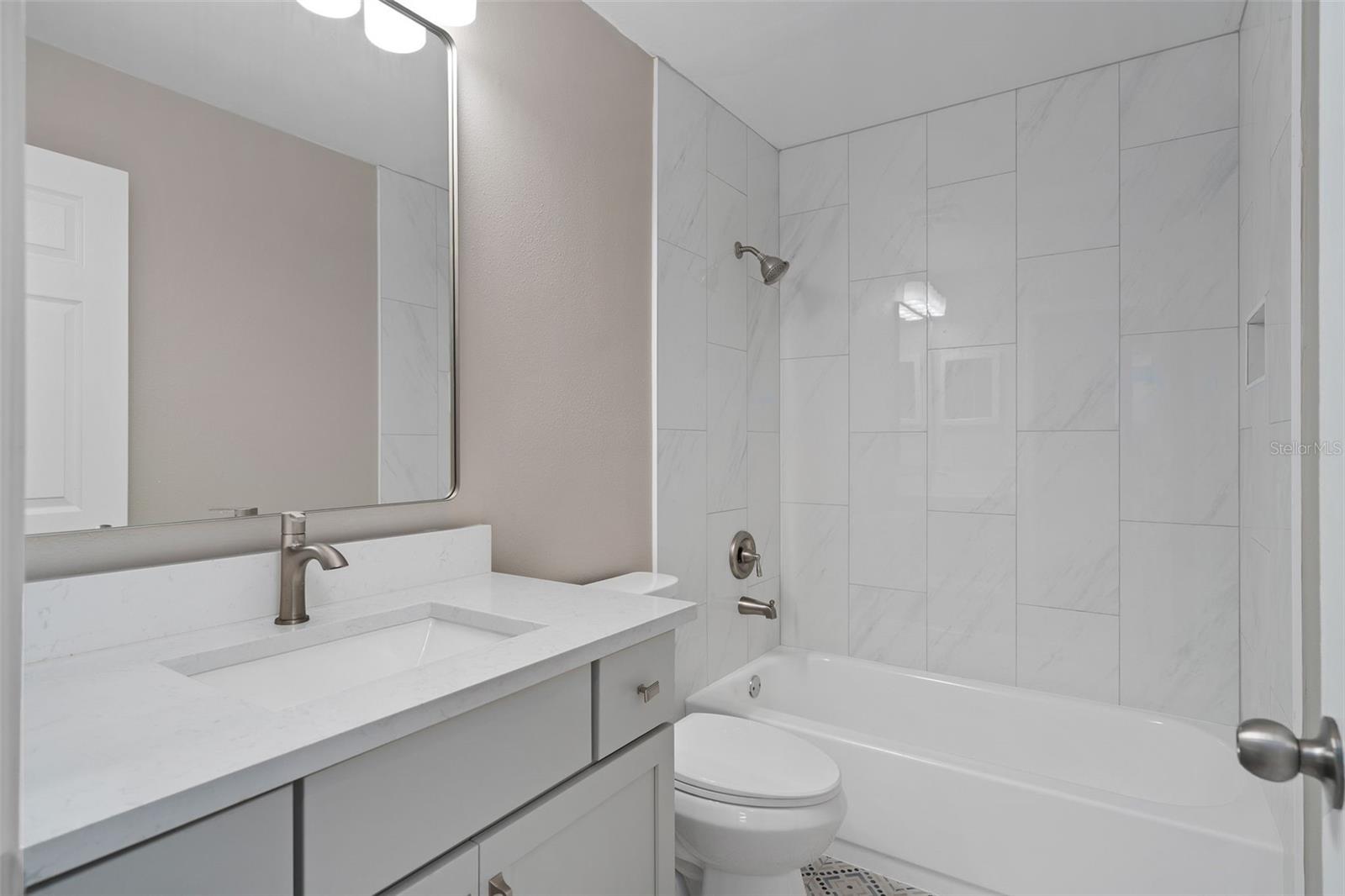 Image 28 of 39 For 4113 Fairview Vista Point #309