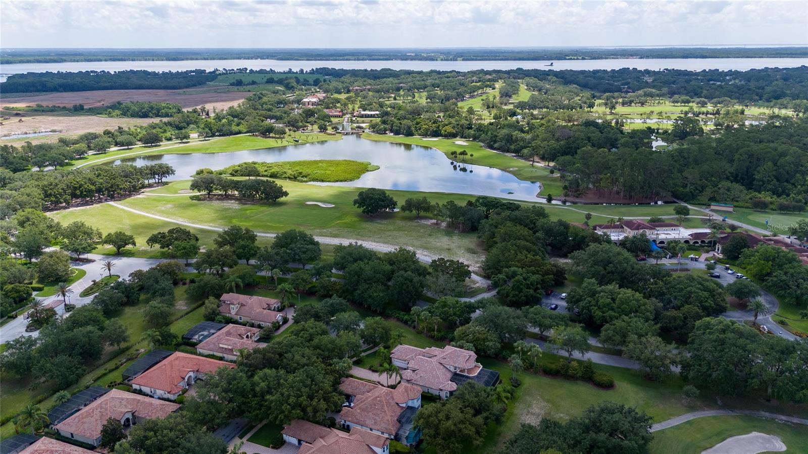 Image 29 of 36 For 9517 San Fernando Court