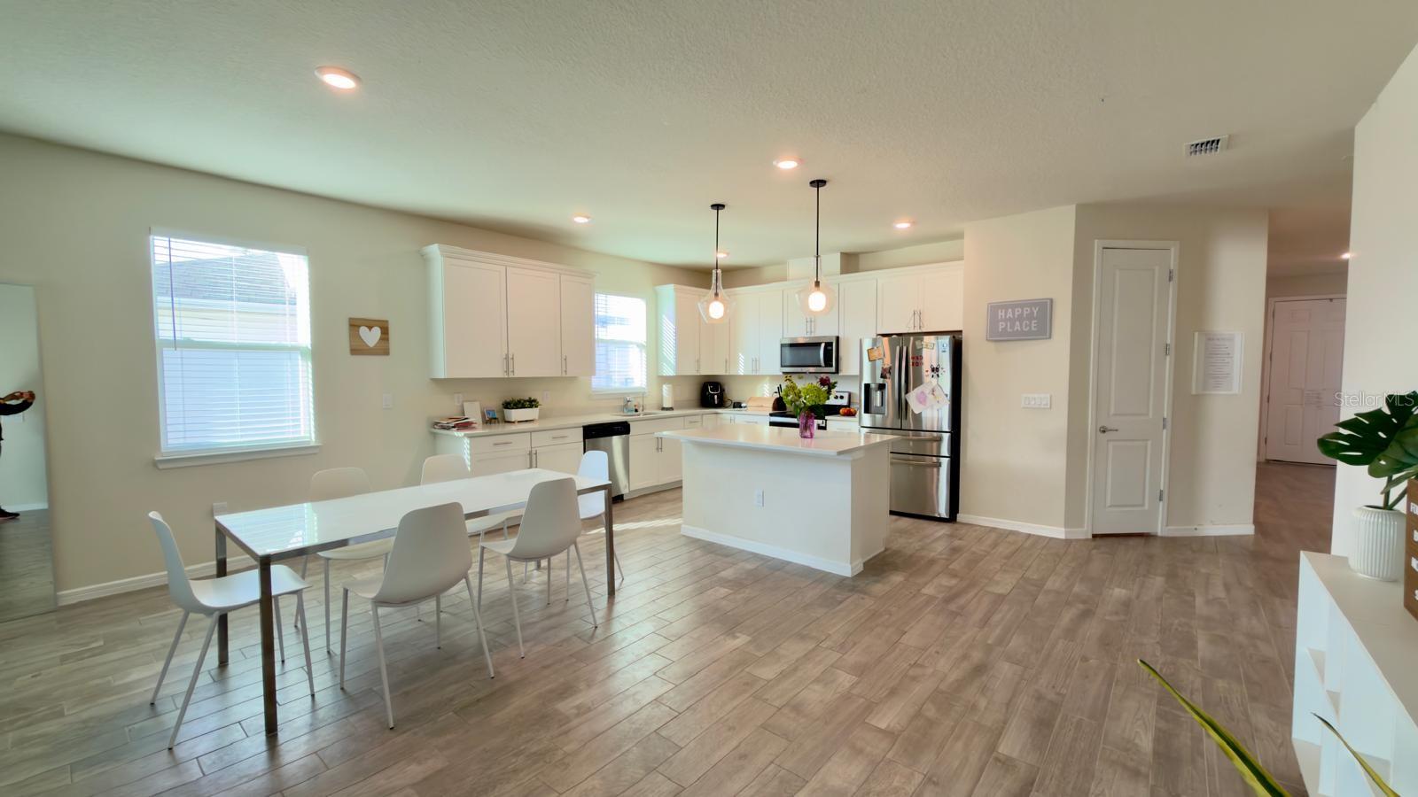 Image 10 of 86 For 4620 Gliding Wave St