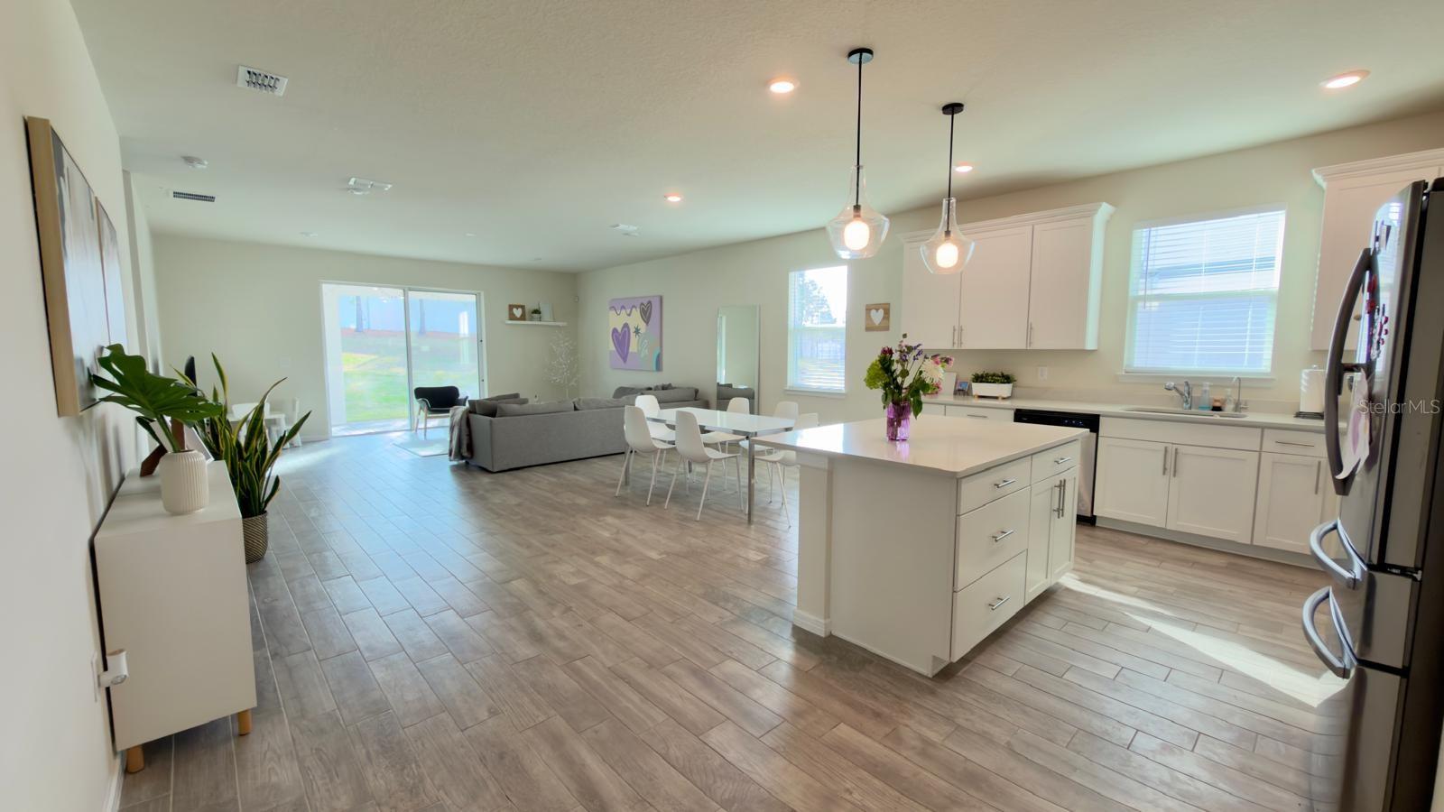 Image 11 of 86 For 4620 Gliding Wave St