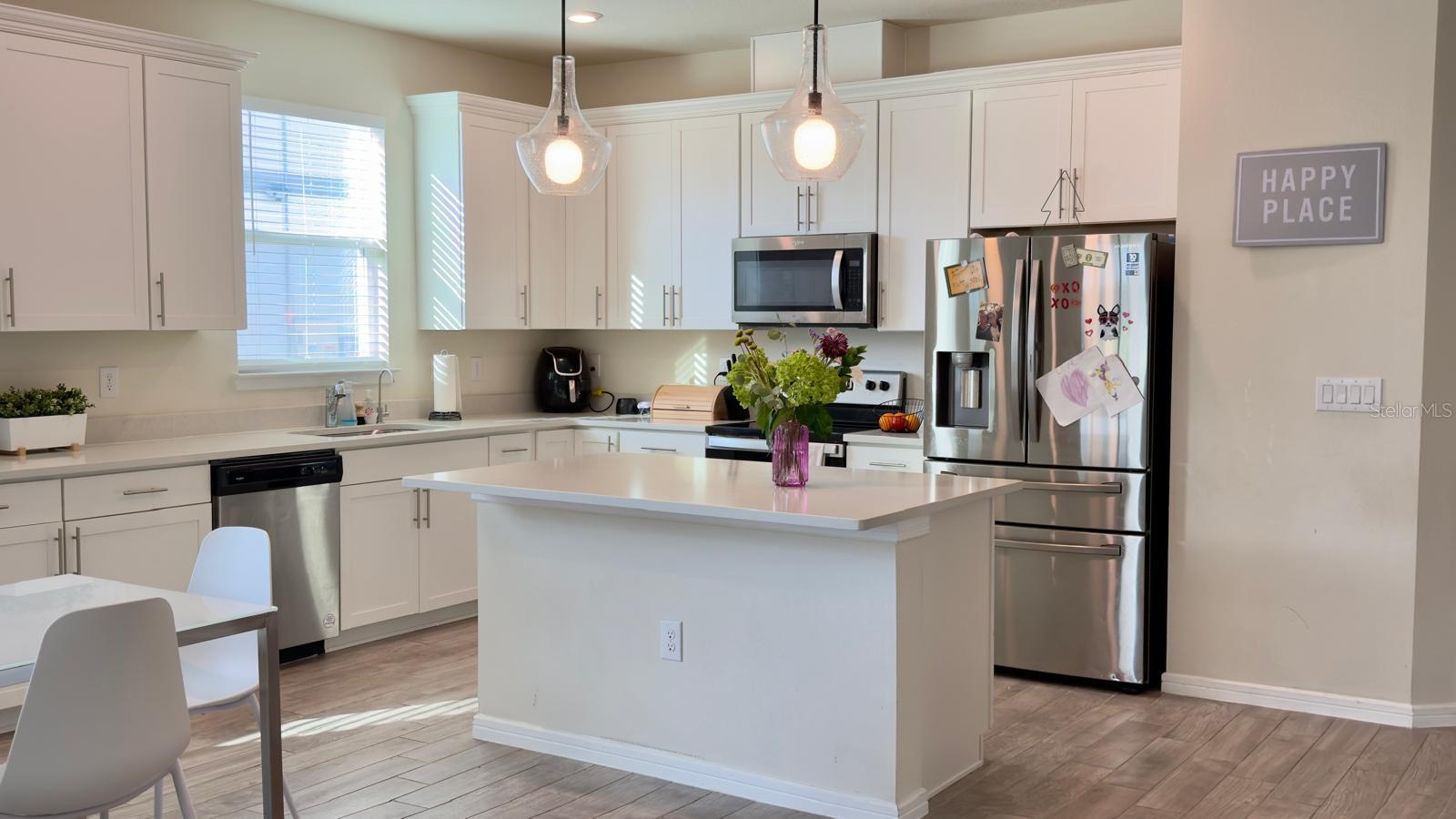 Image 2 of 86 For 4620 Gliding Wave St