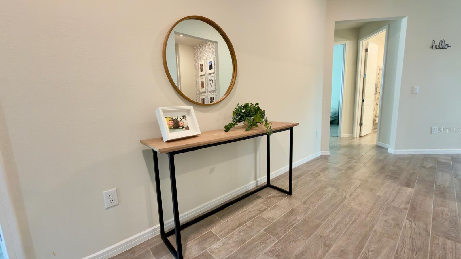 Image 20 of 86 For 4620 Gliding Wave St