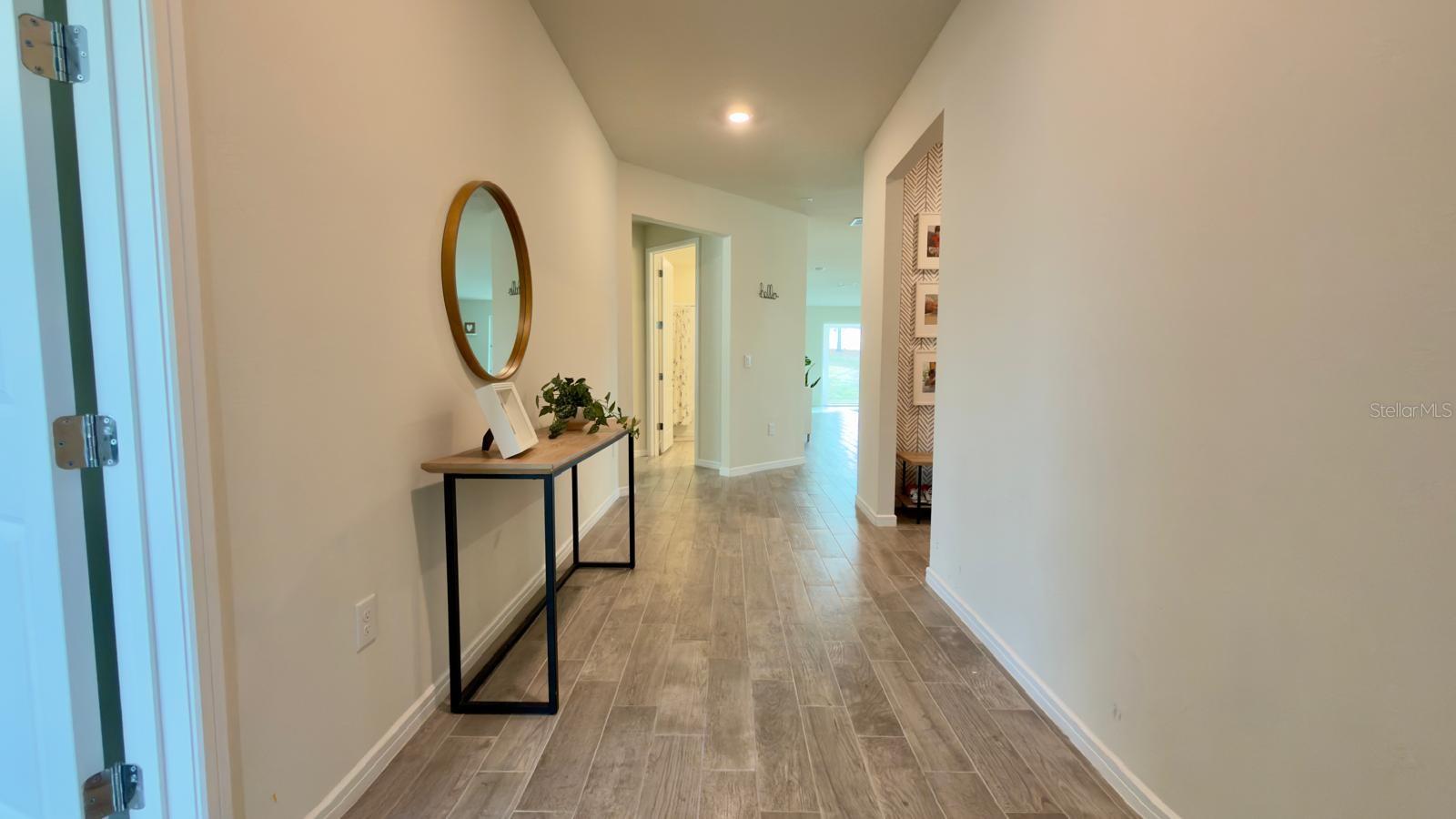 Image 21 of 86 For 4620 Gliding Wave St