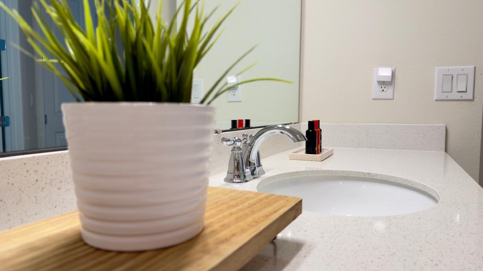 Image 29 of 86 For 4620 Gliding Wave St