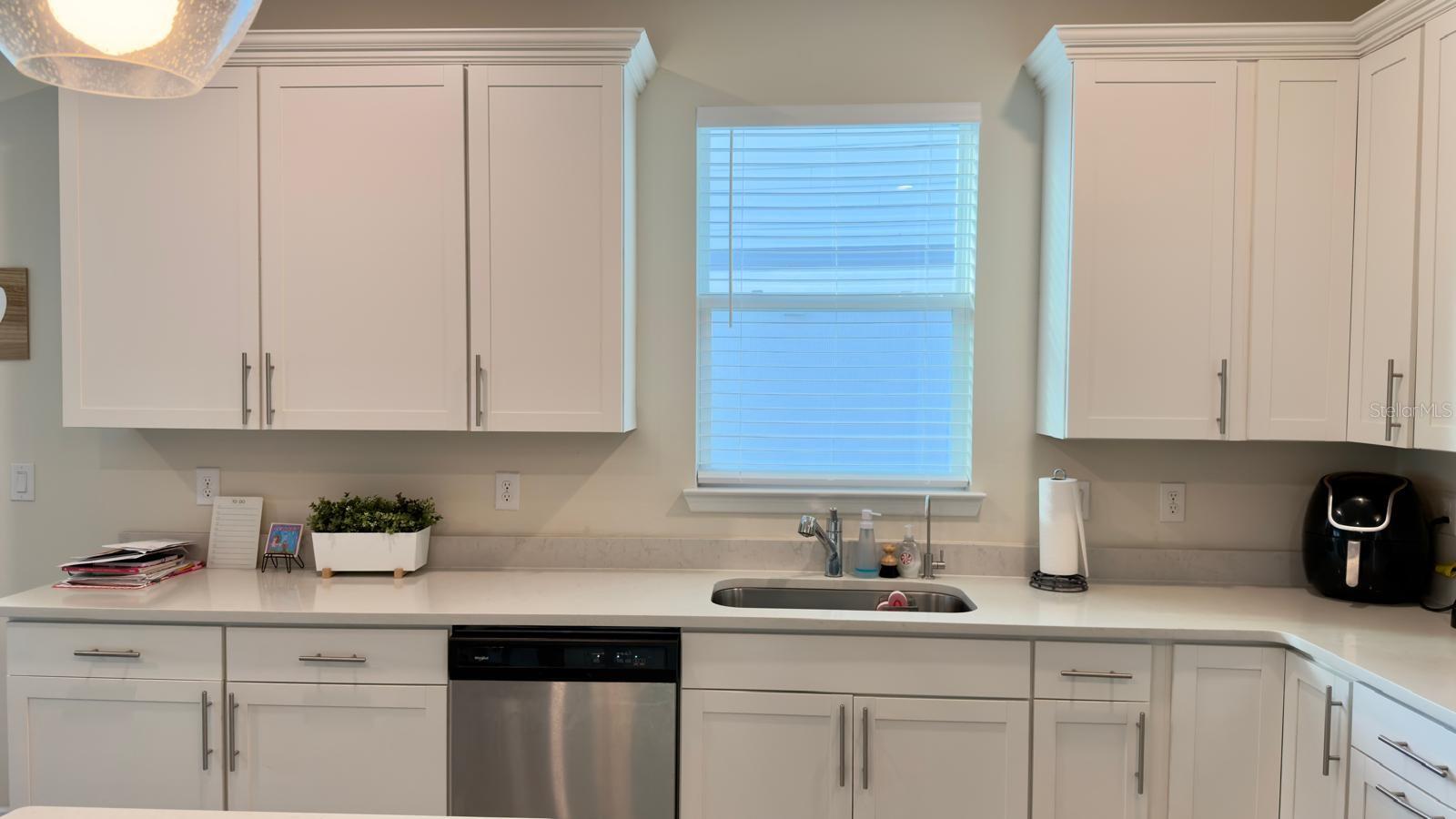 Image 8 of 86 For 4620 Gliding Wave St