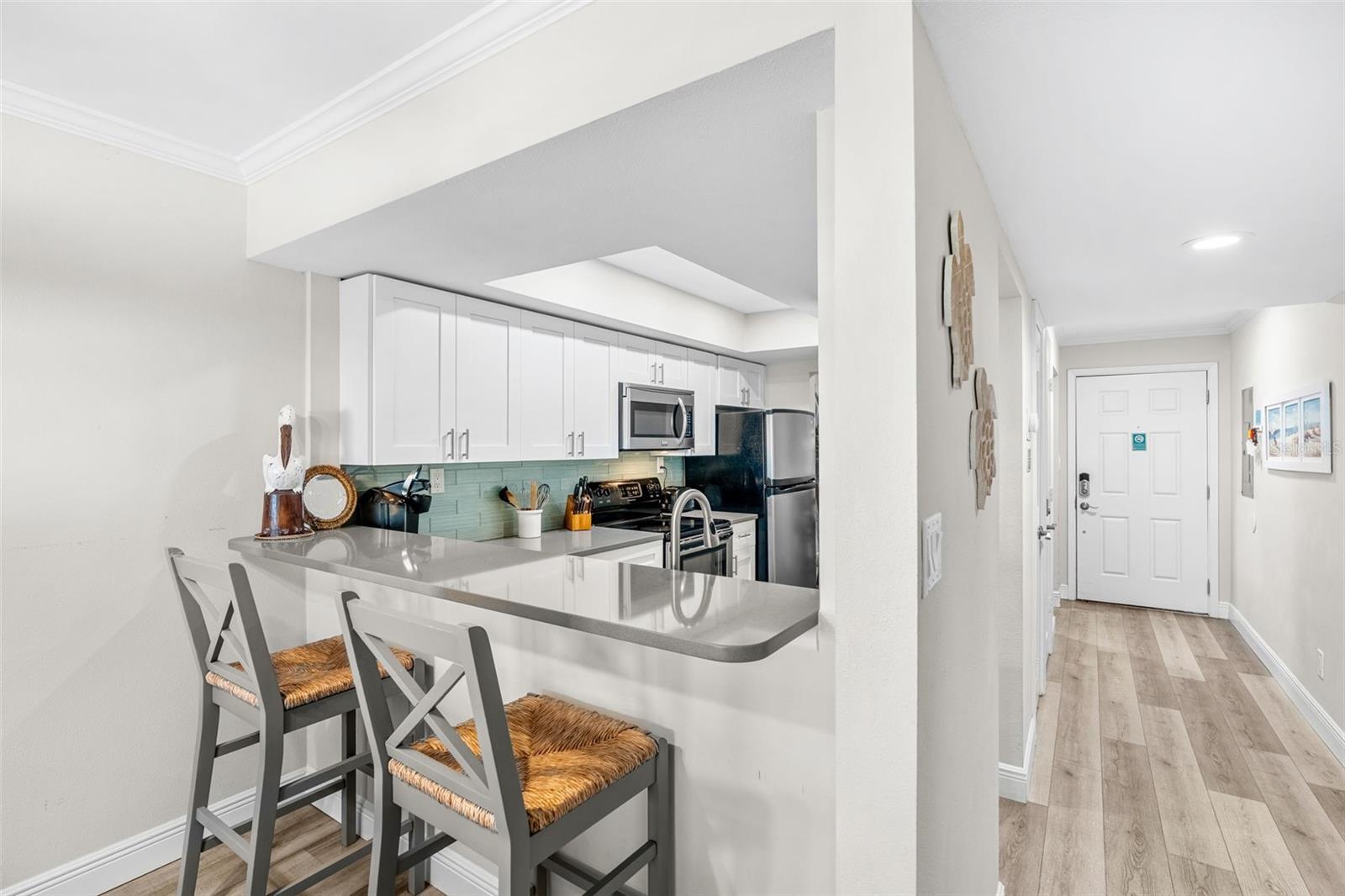 Image 12 of 66 For 7532 Bayshore Drive 203