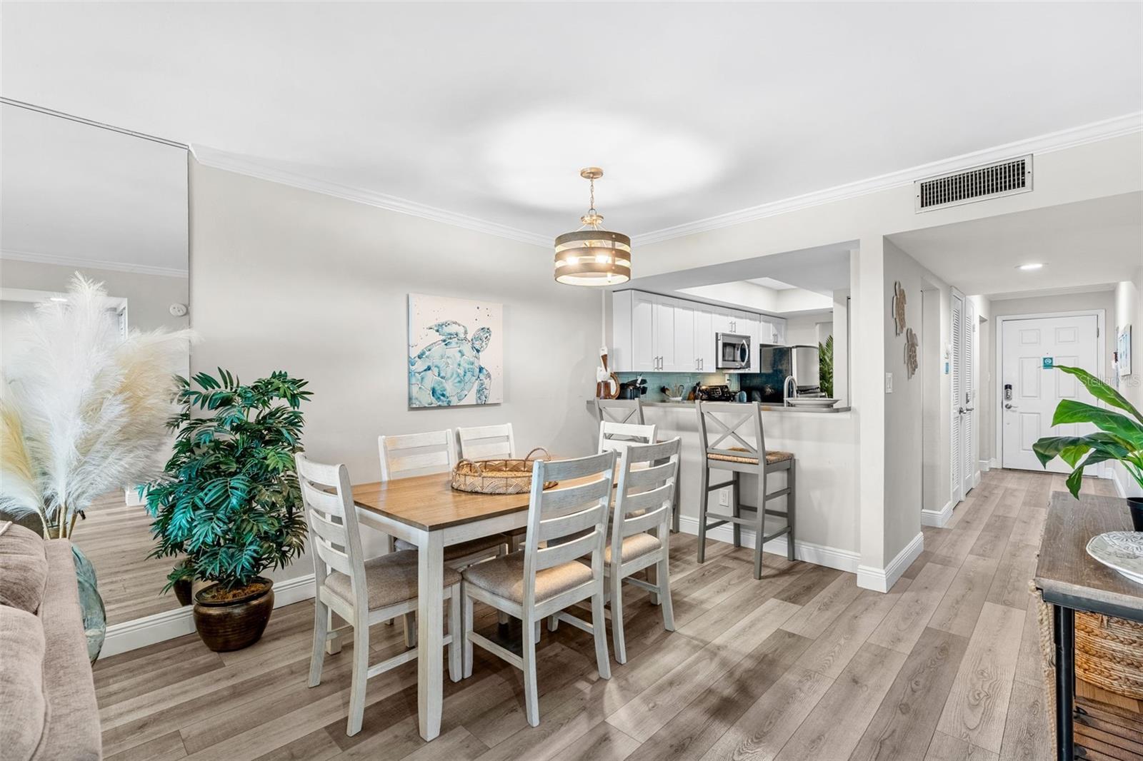 Image 21 of 66 For 7532 Bayshore Drive 203