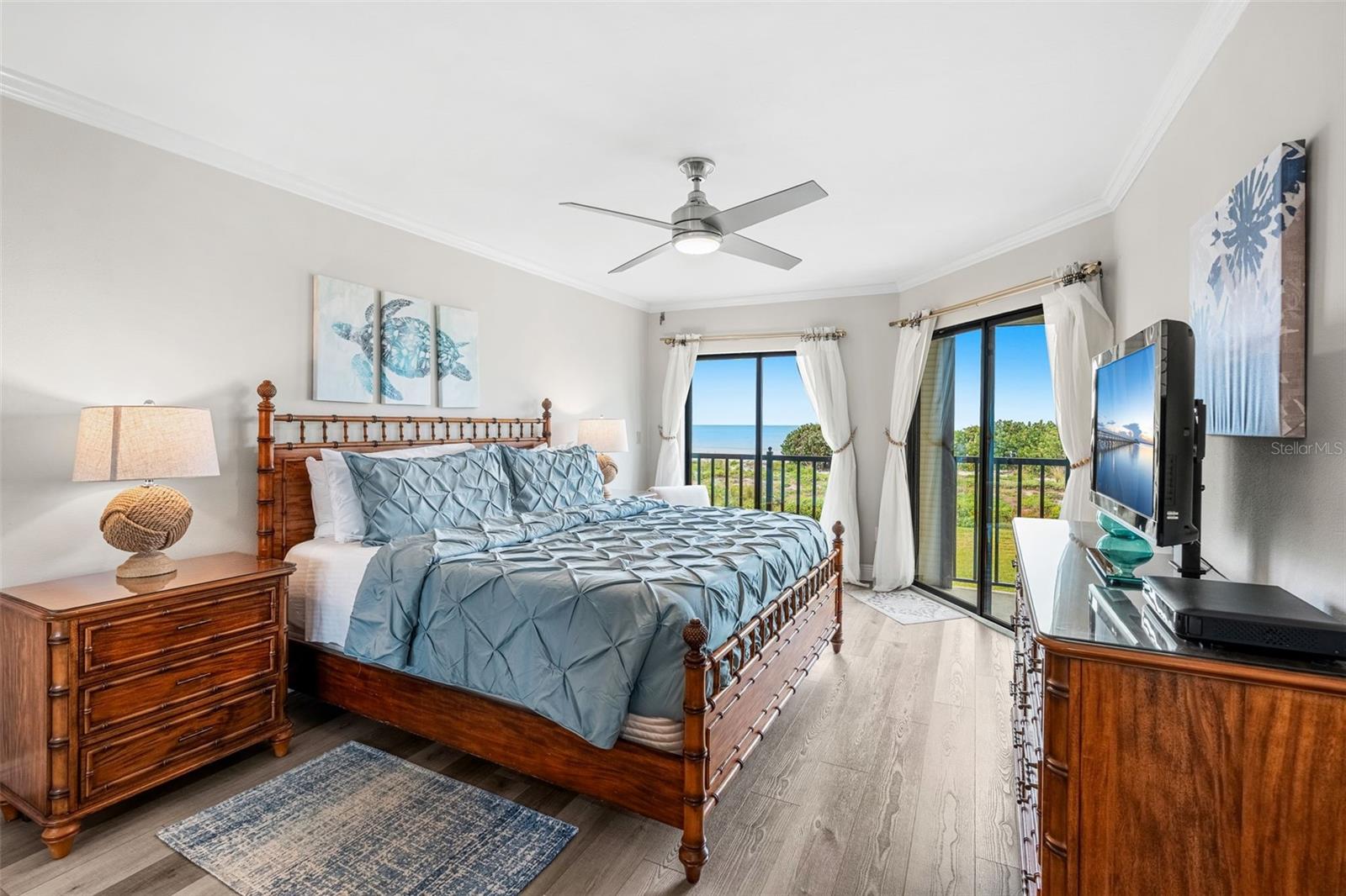 Image 26 of 66 For 7532 Bayshore Drive 203