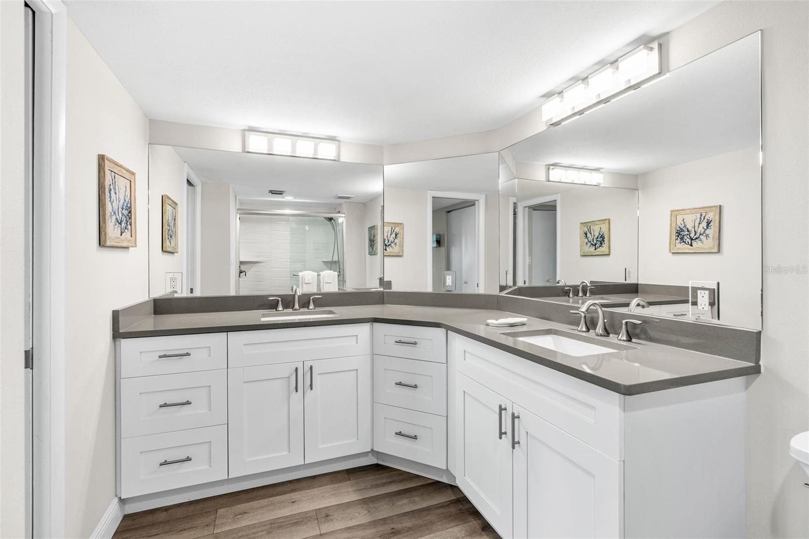 Image 33 of 66 For 7532 Bayshore Drive 203