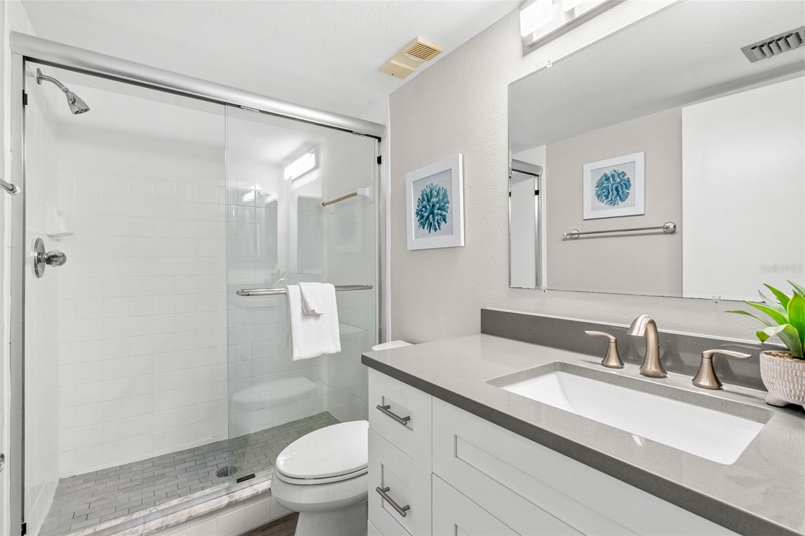 Image 36 of 66 For 7532 Bayshore Drive 203